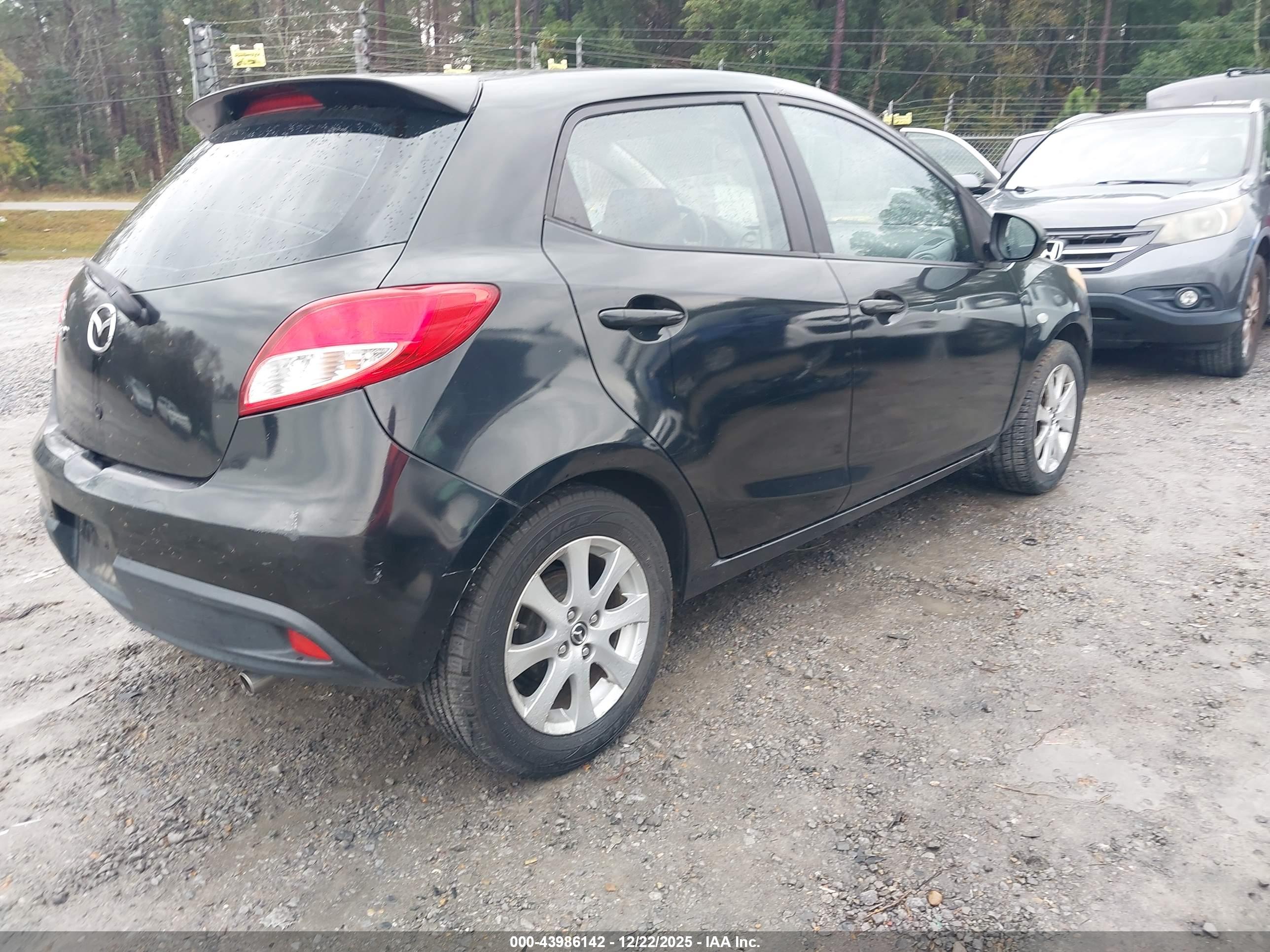MAZDA MAZDA2 image 4