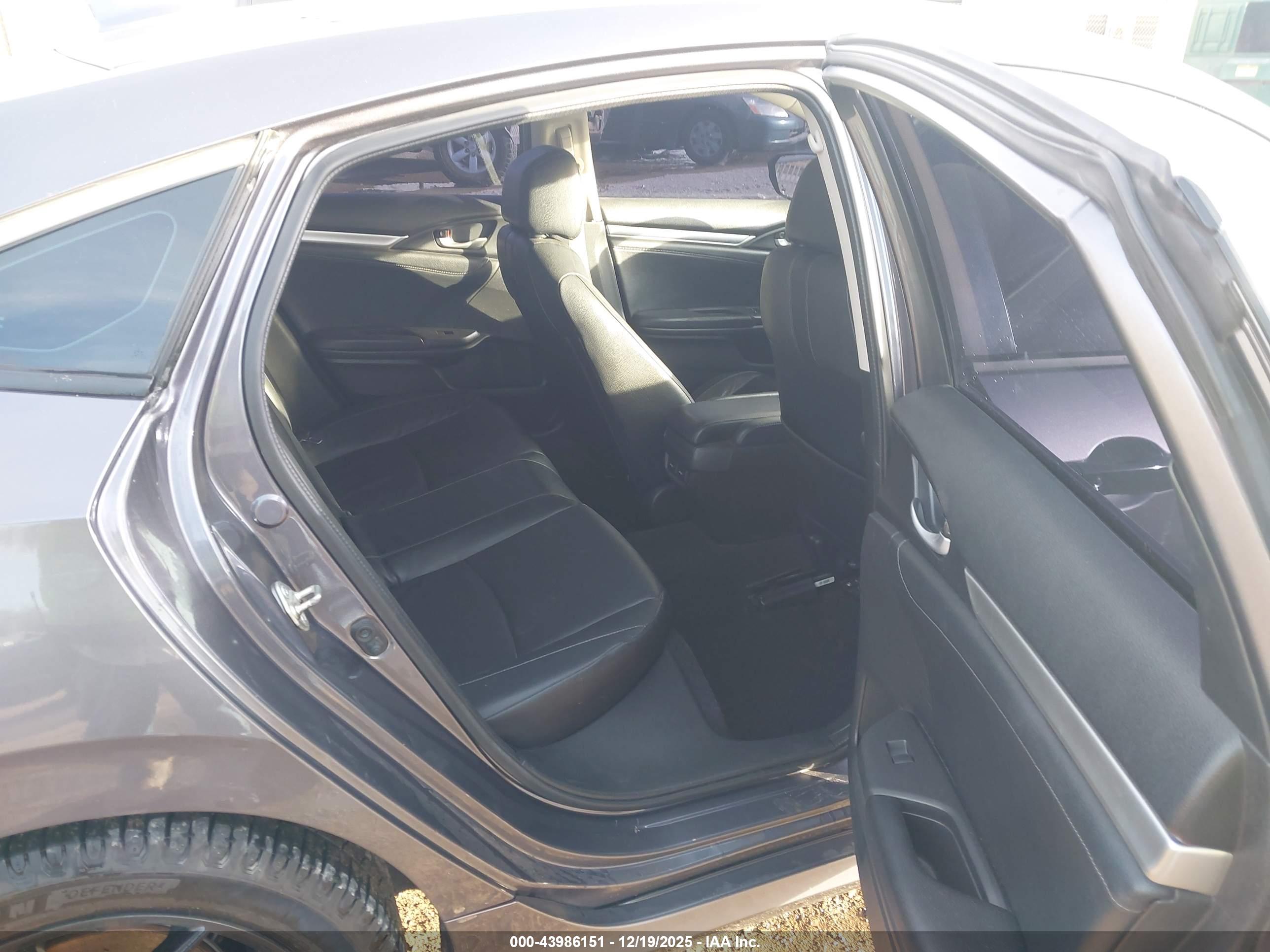 HONDA CIVIC image 8