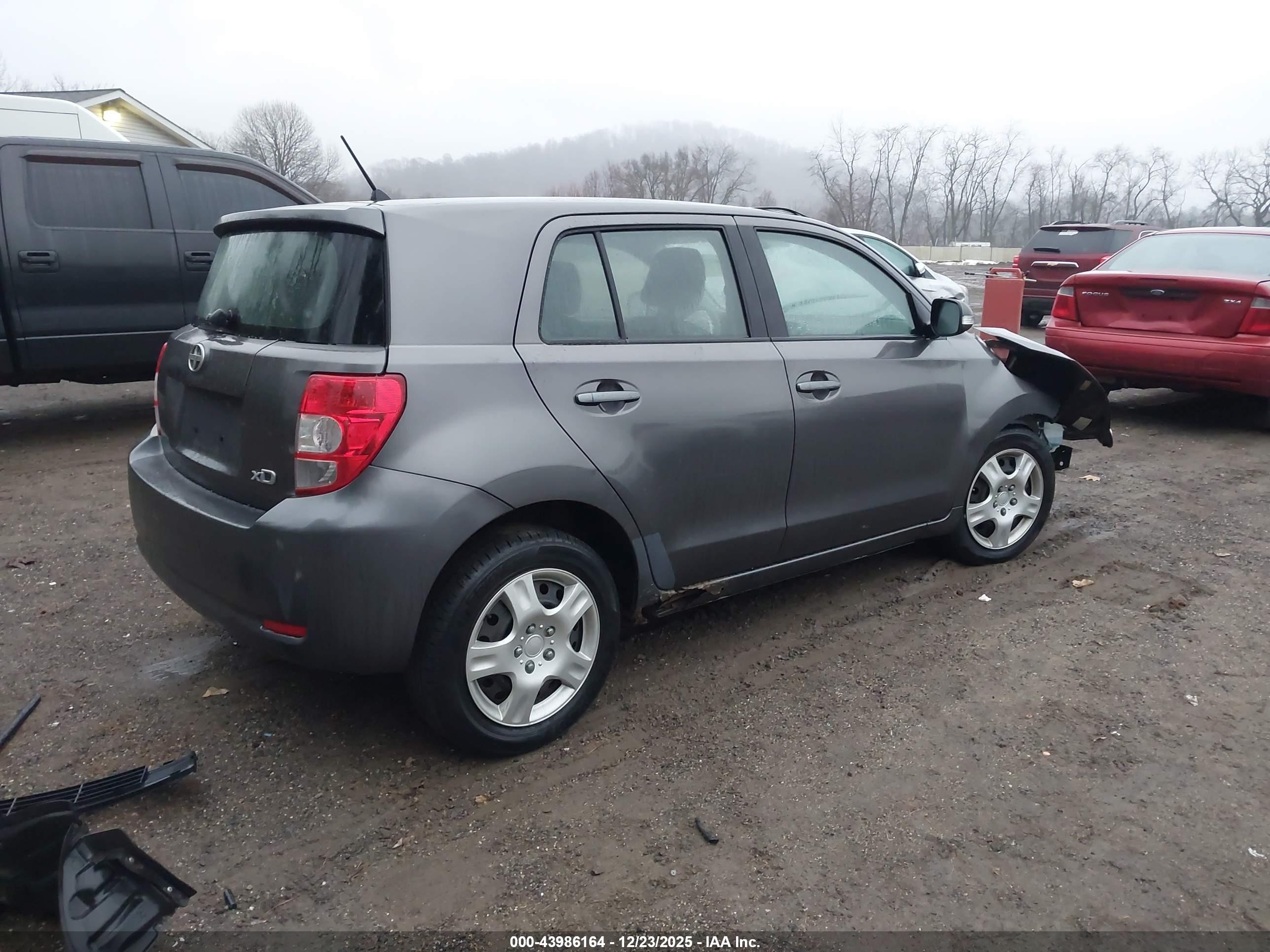 SCION XD image 4