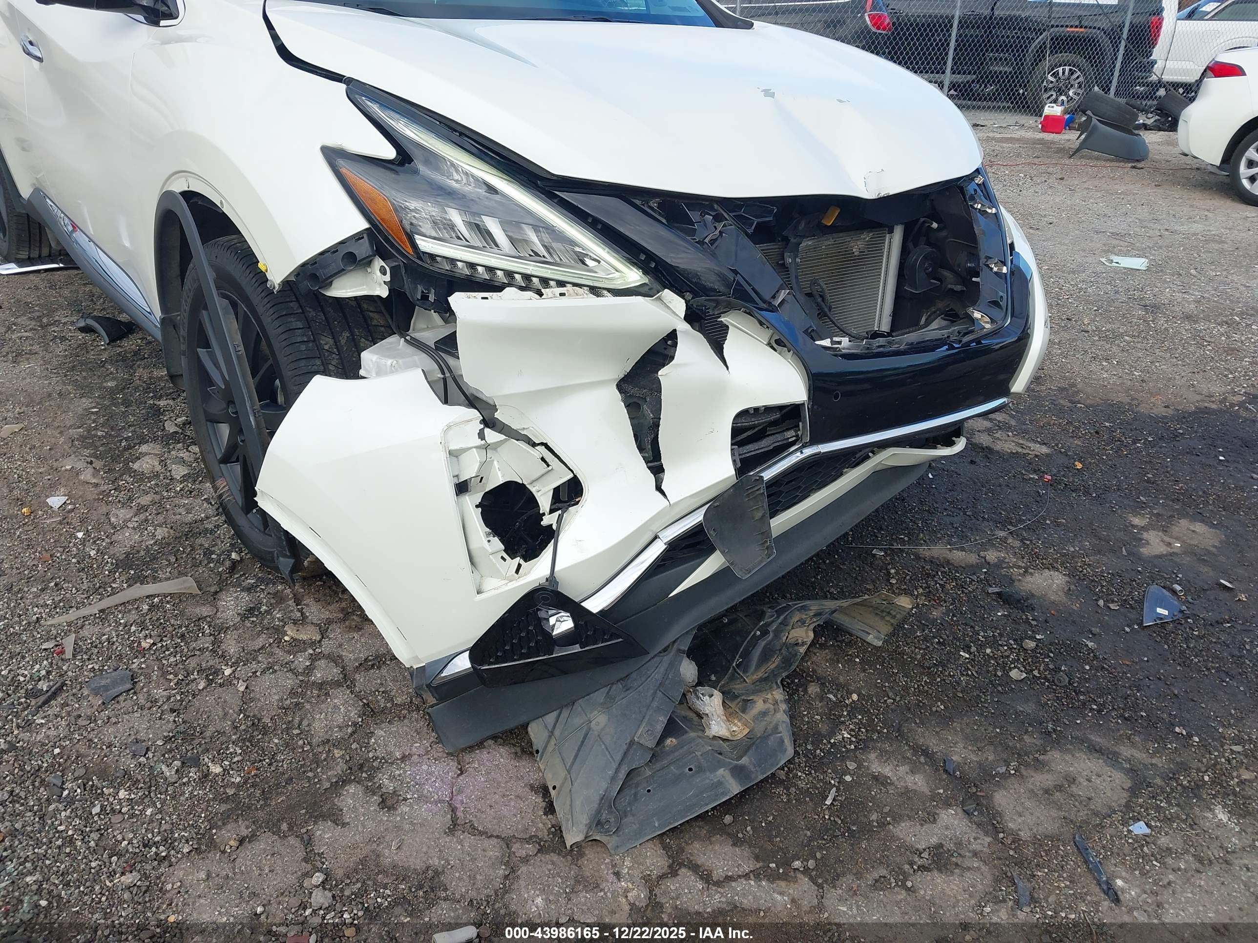 NISSAN MURANO image 6