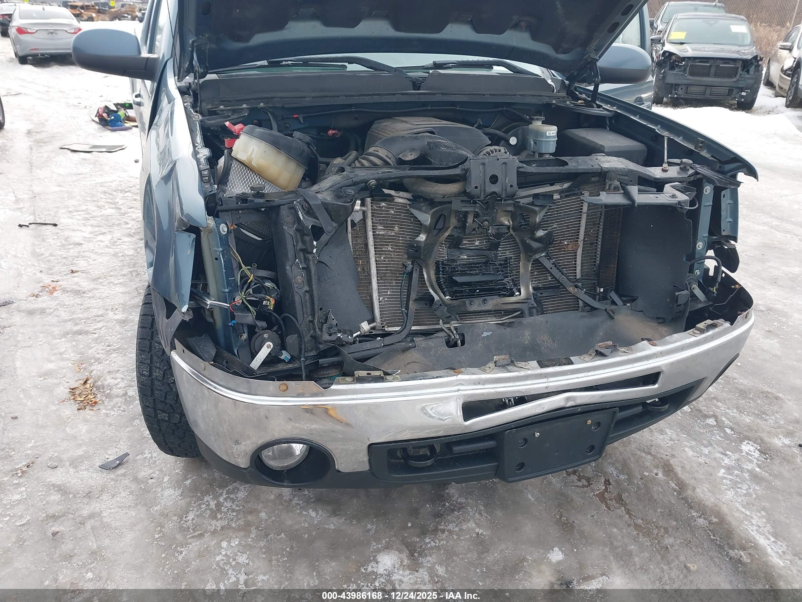 GMC SIERRA image 6