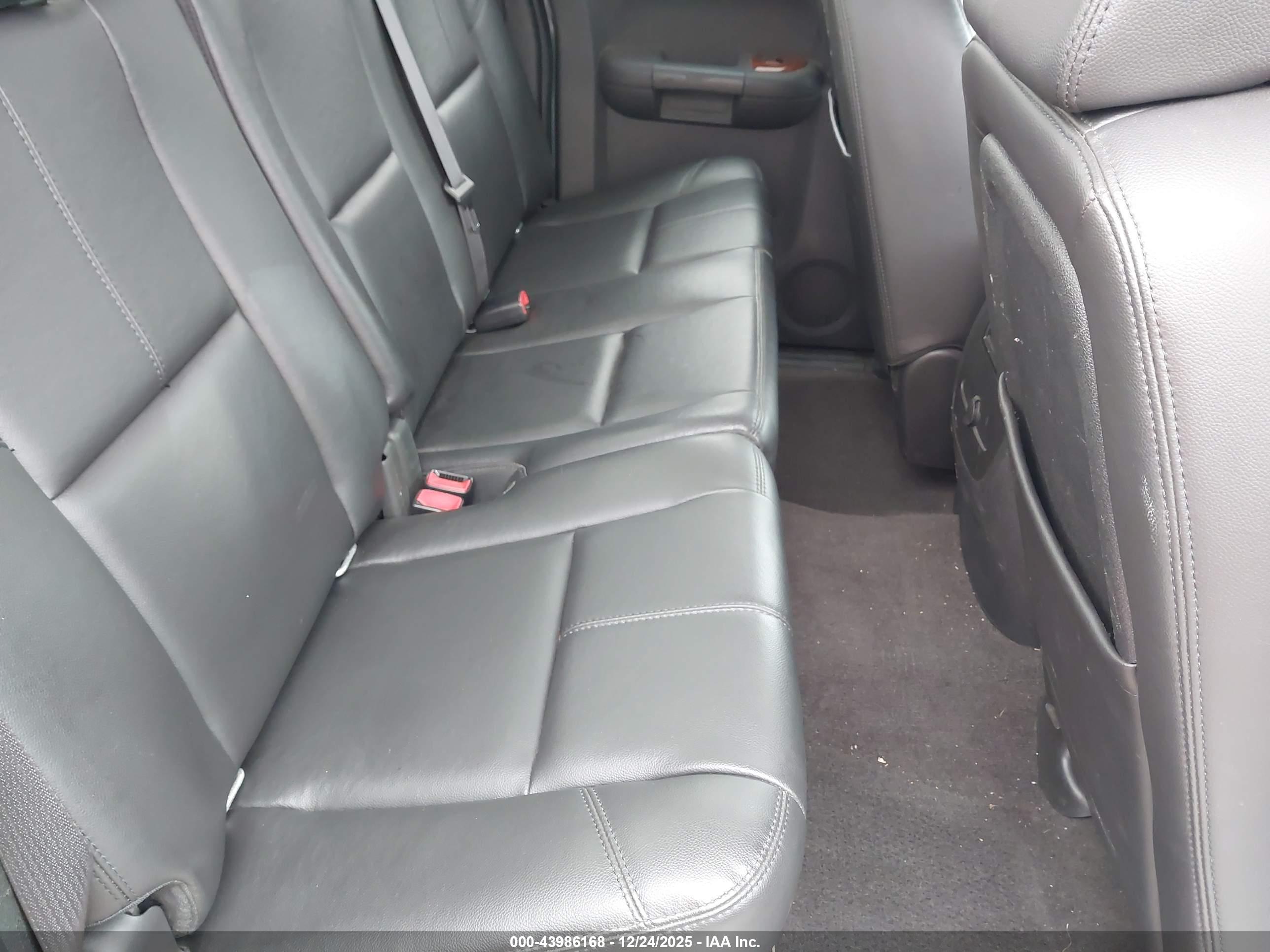 GMC SIERRA image 8