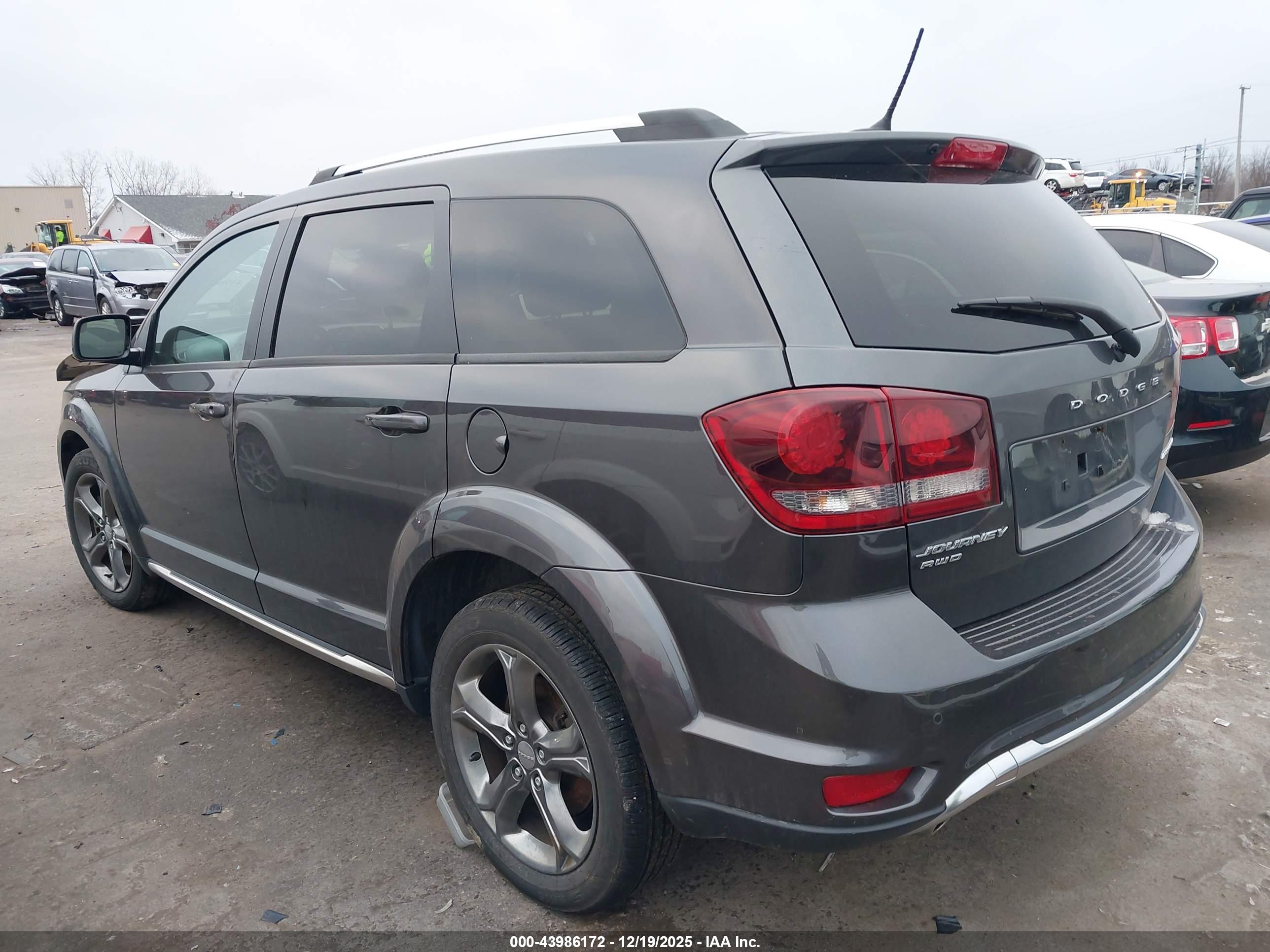 DODGE JOURNEY image 3