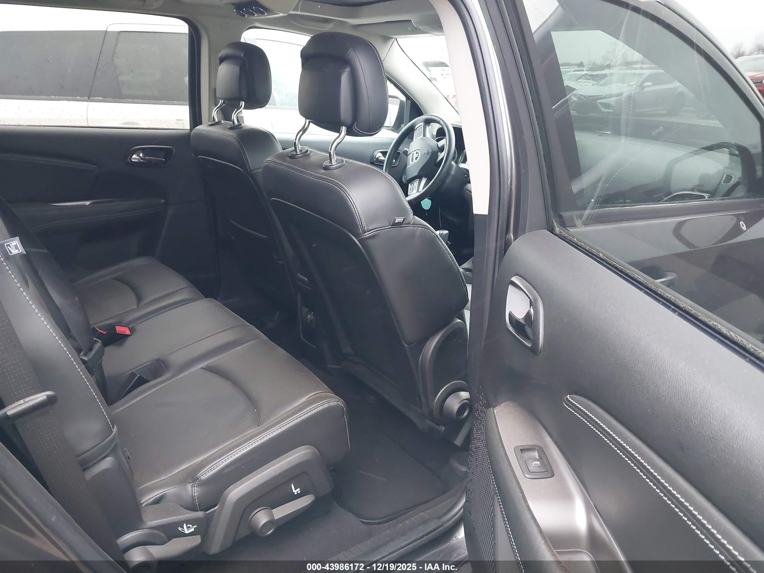 DODGE JOURNEY image 8