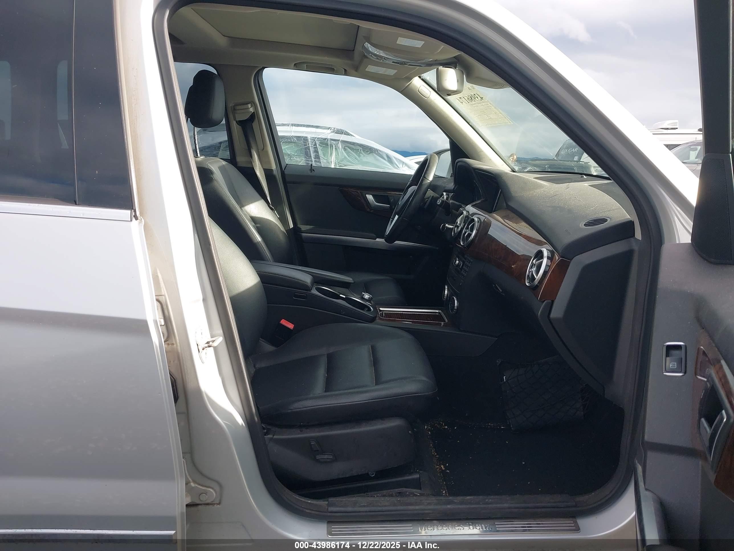MERCEDES-BENZ GLK image 5
