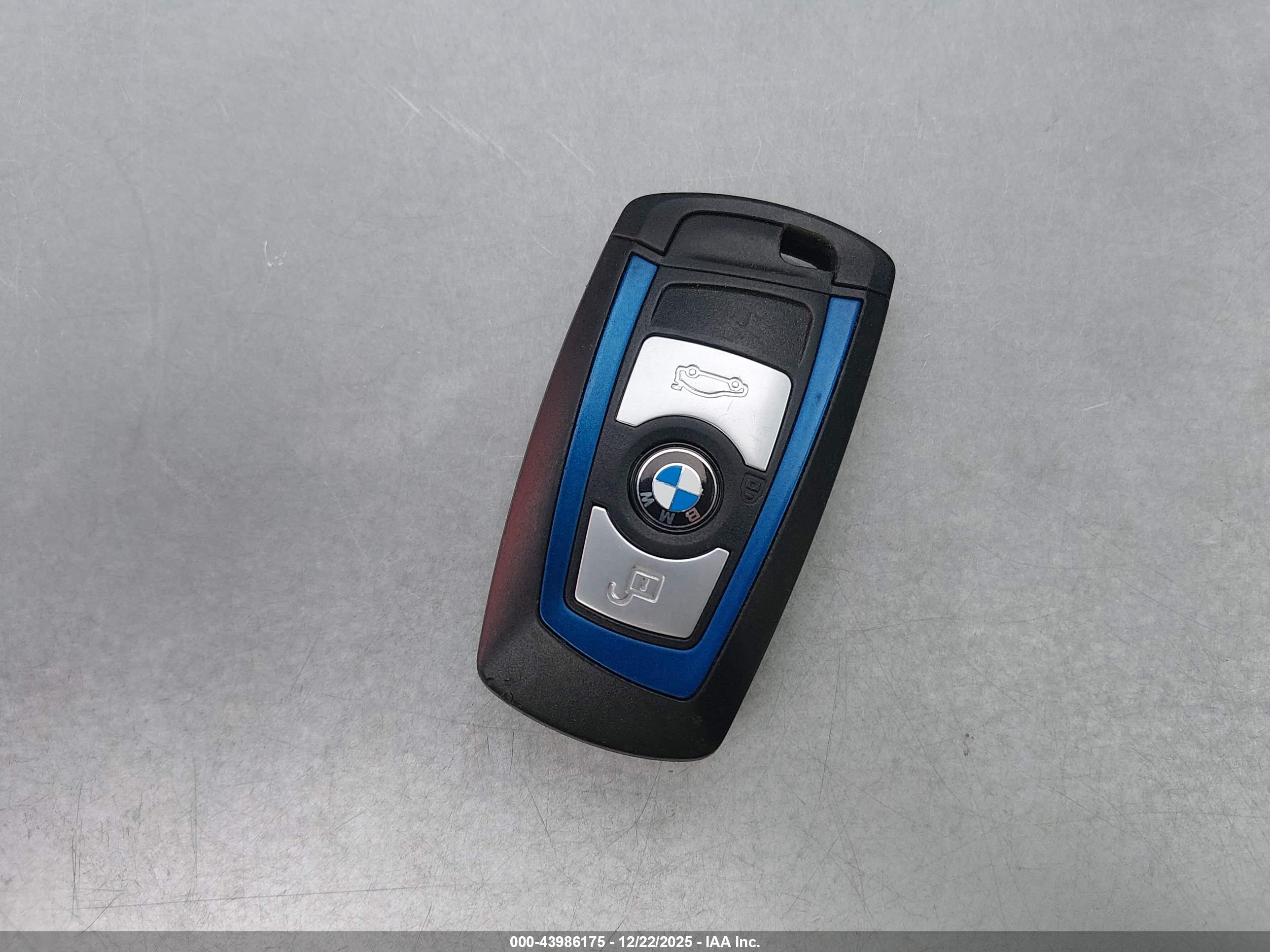 BMW 328I image 11