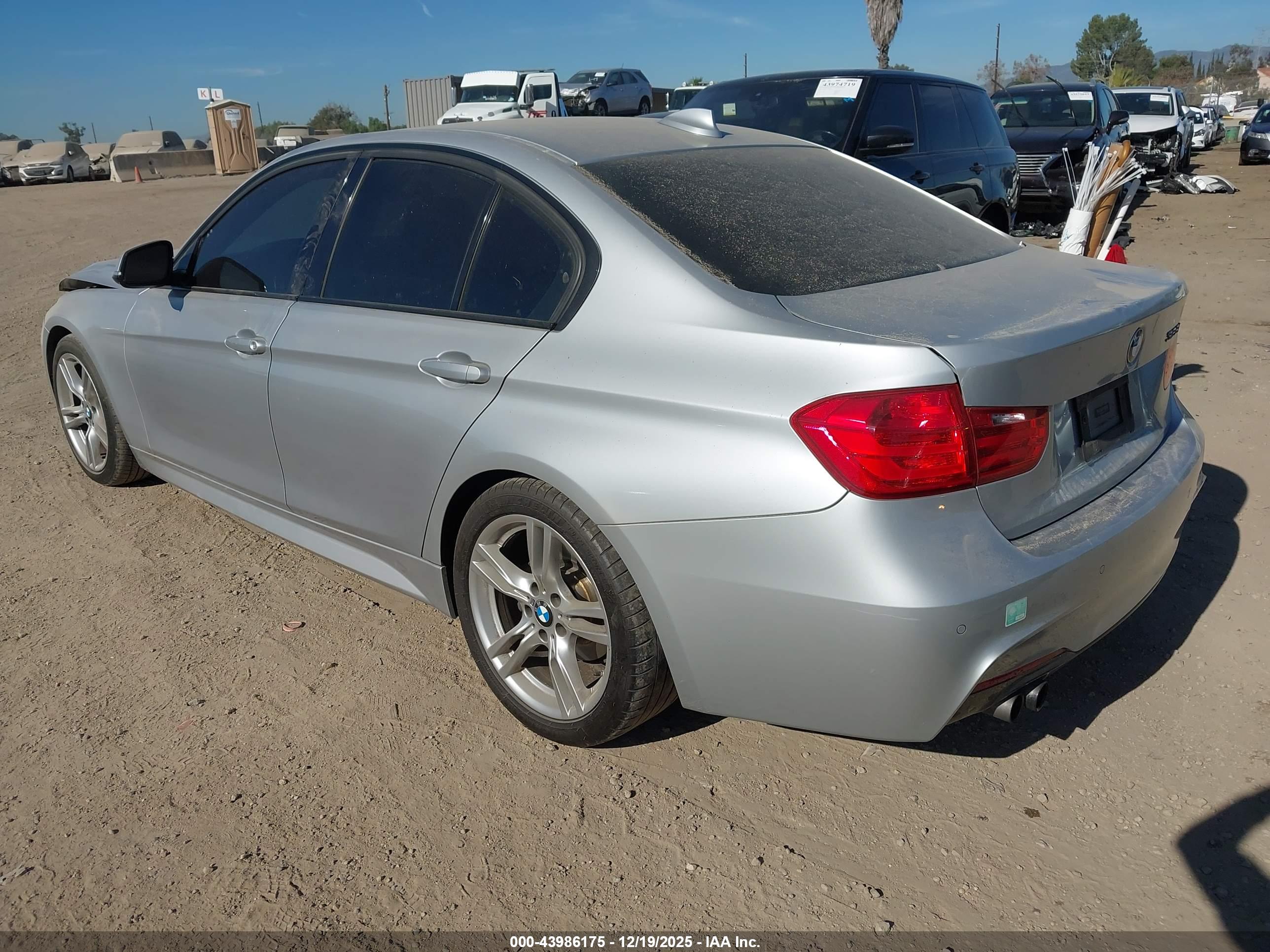 BMW 328I image 3