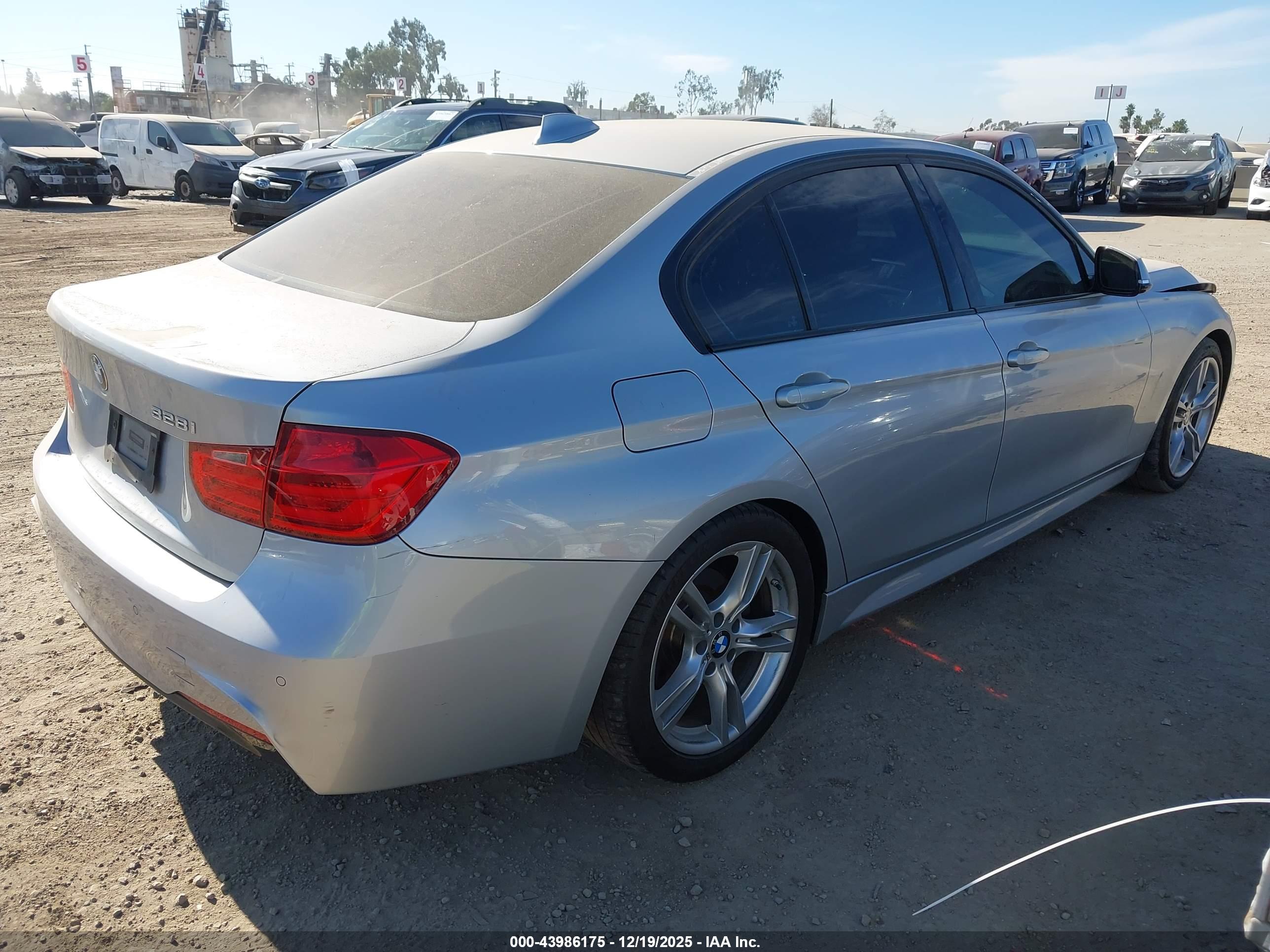 BMW 328I image 4