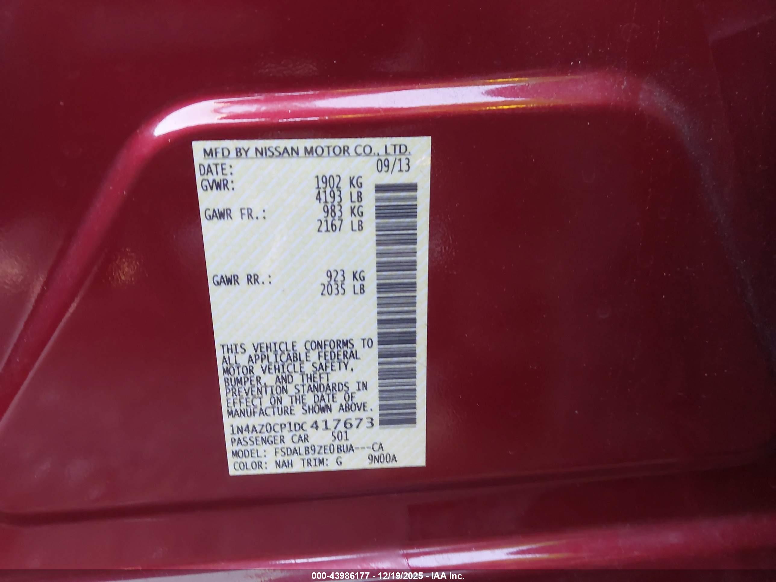 NISSAN LEAF image 9