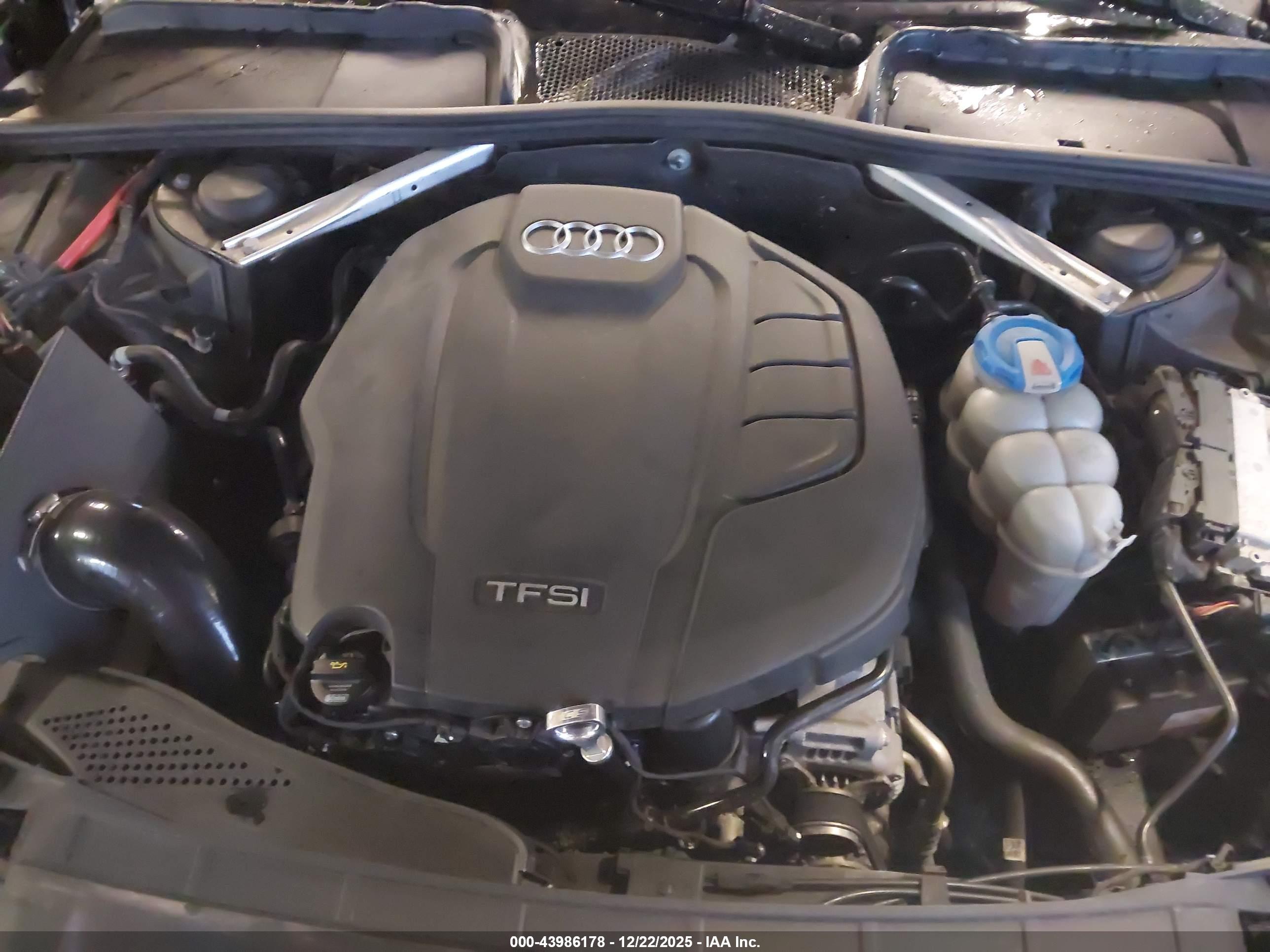 AUDI A4 image 10
