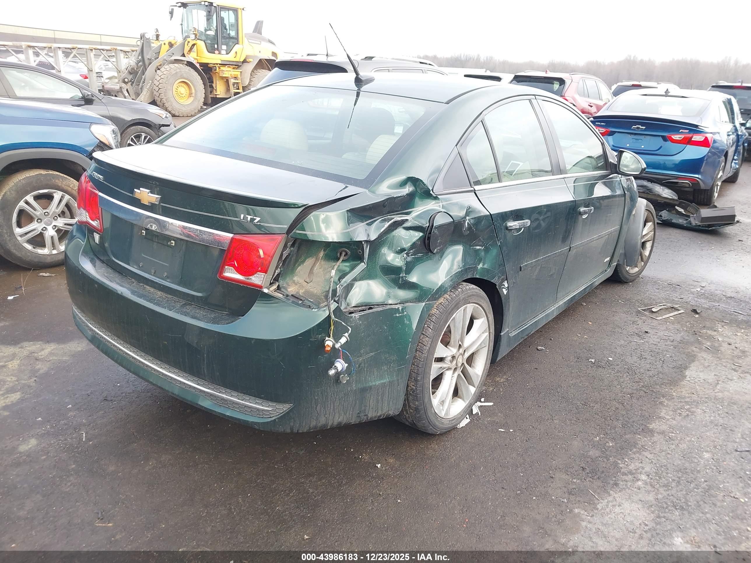 CHEVROLET CRUZE image 4