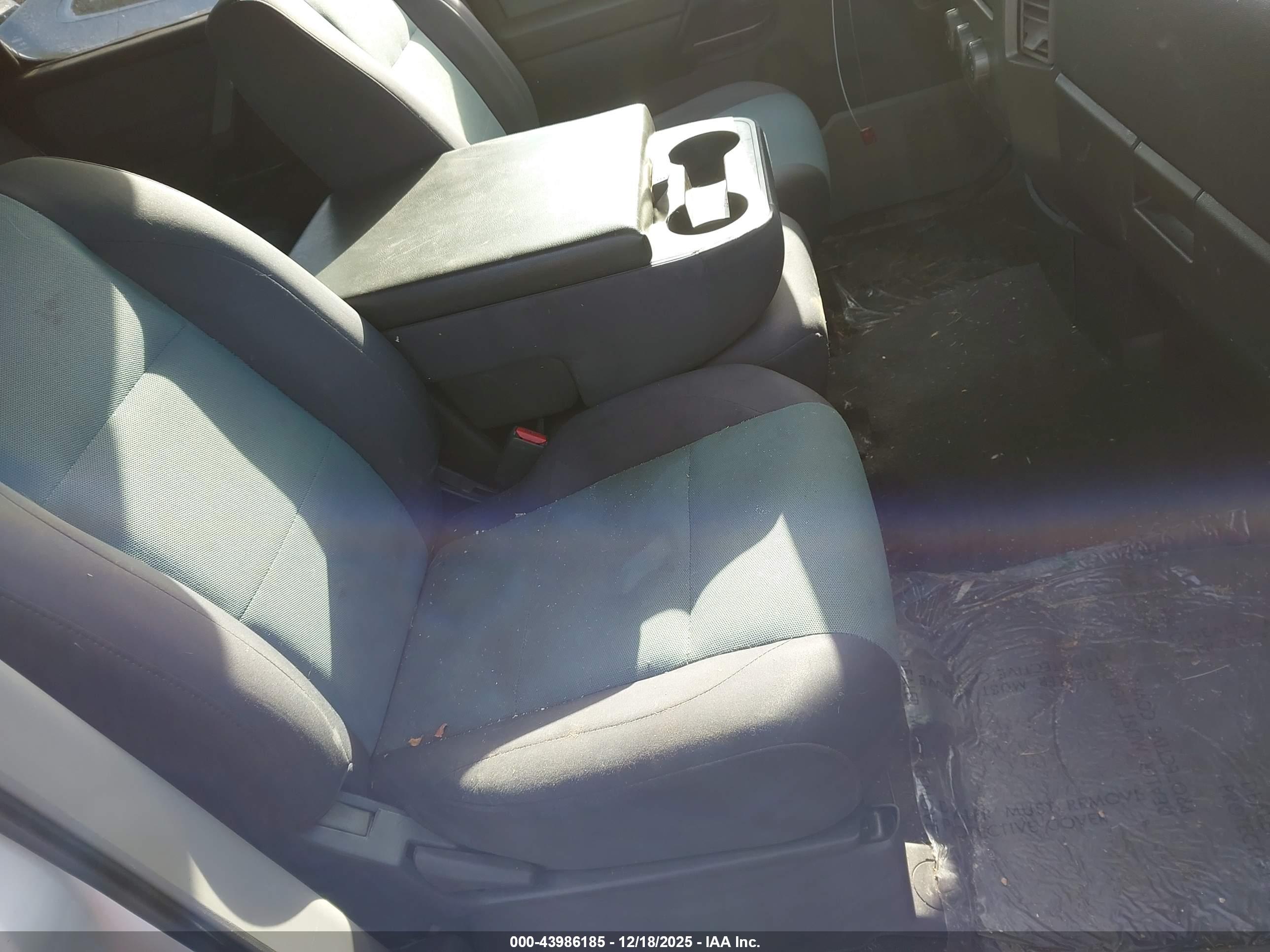 NISSAN TITAN image 5