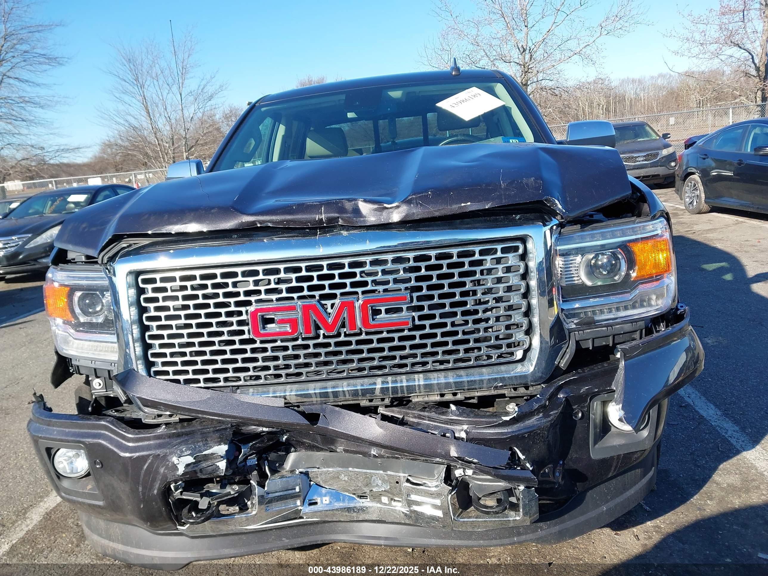 GMC SIERRA image 6