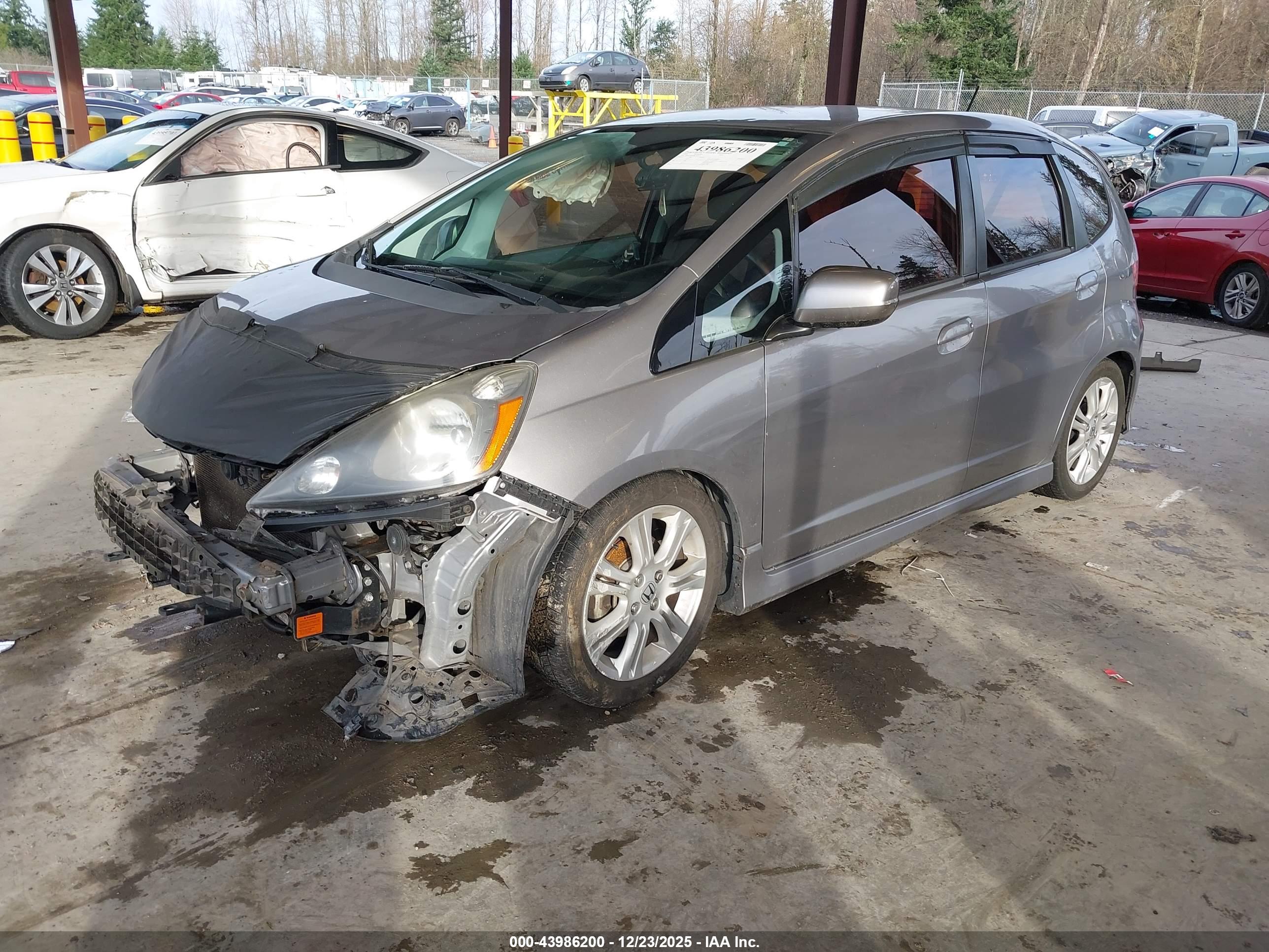 HONDA FIT image 2