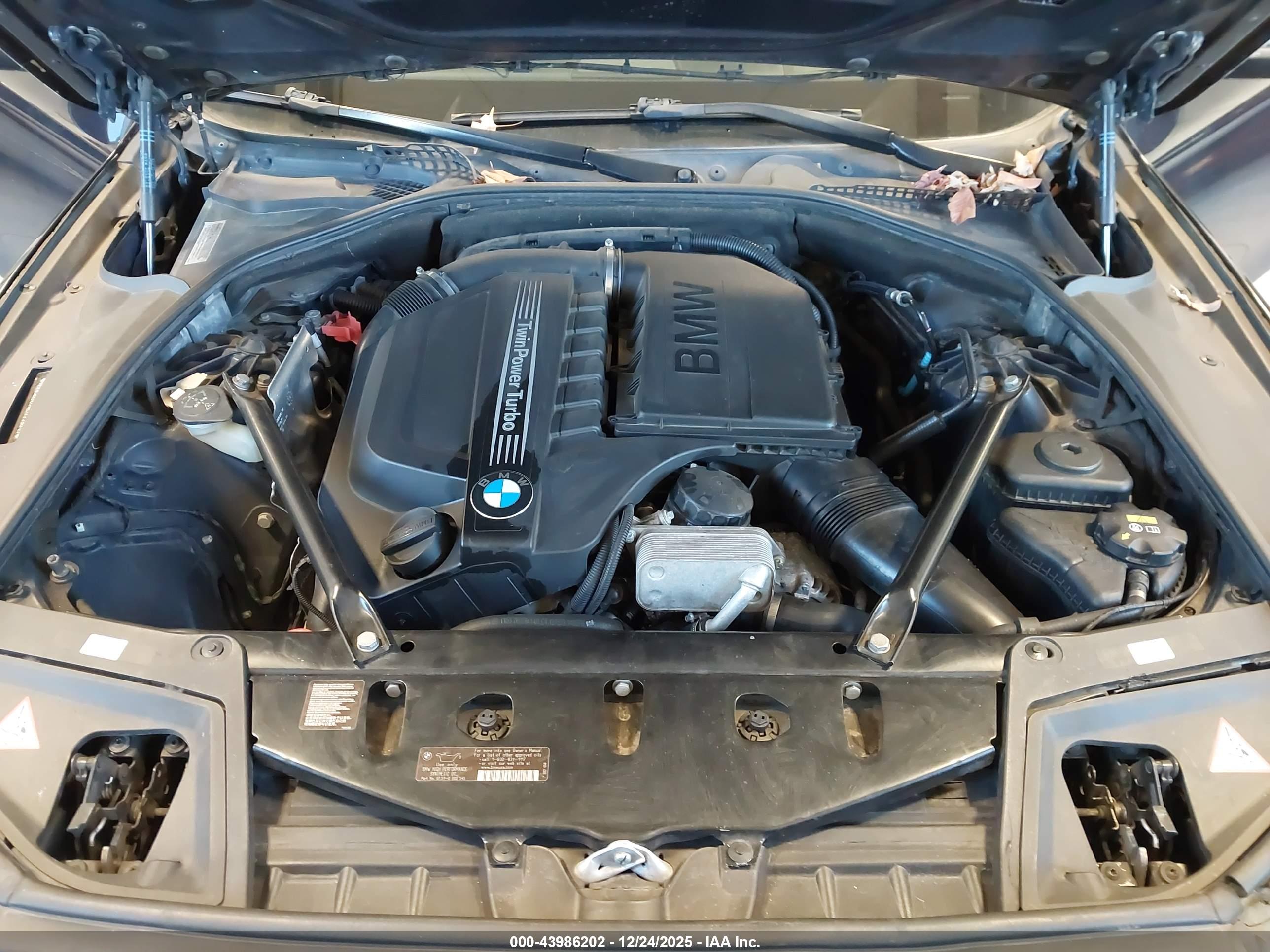 BMW 535I image 10