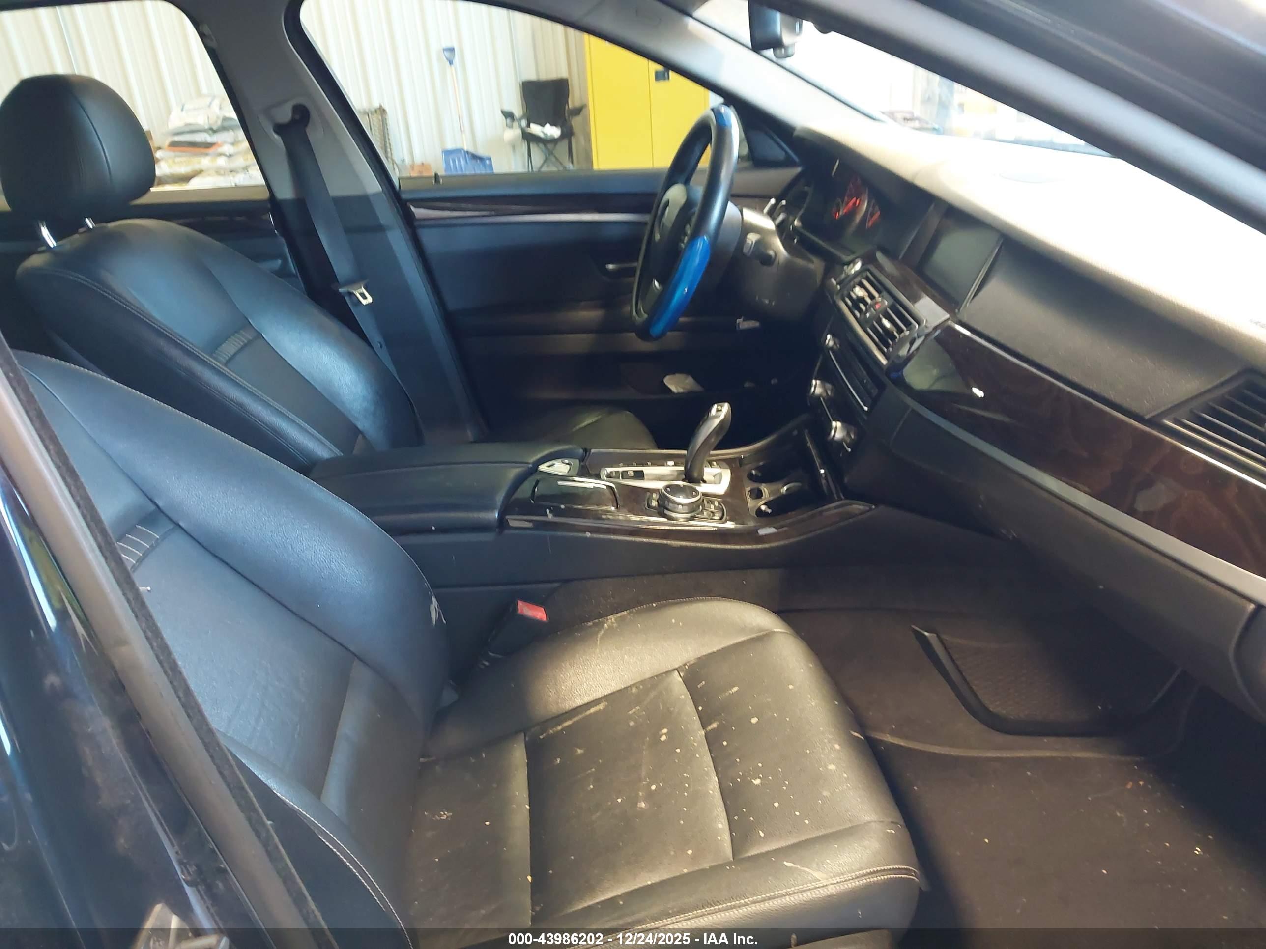 BMW 535I image 5