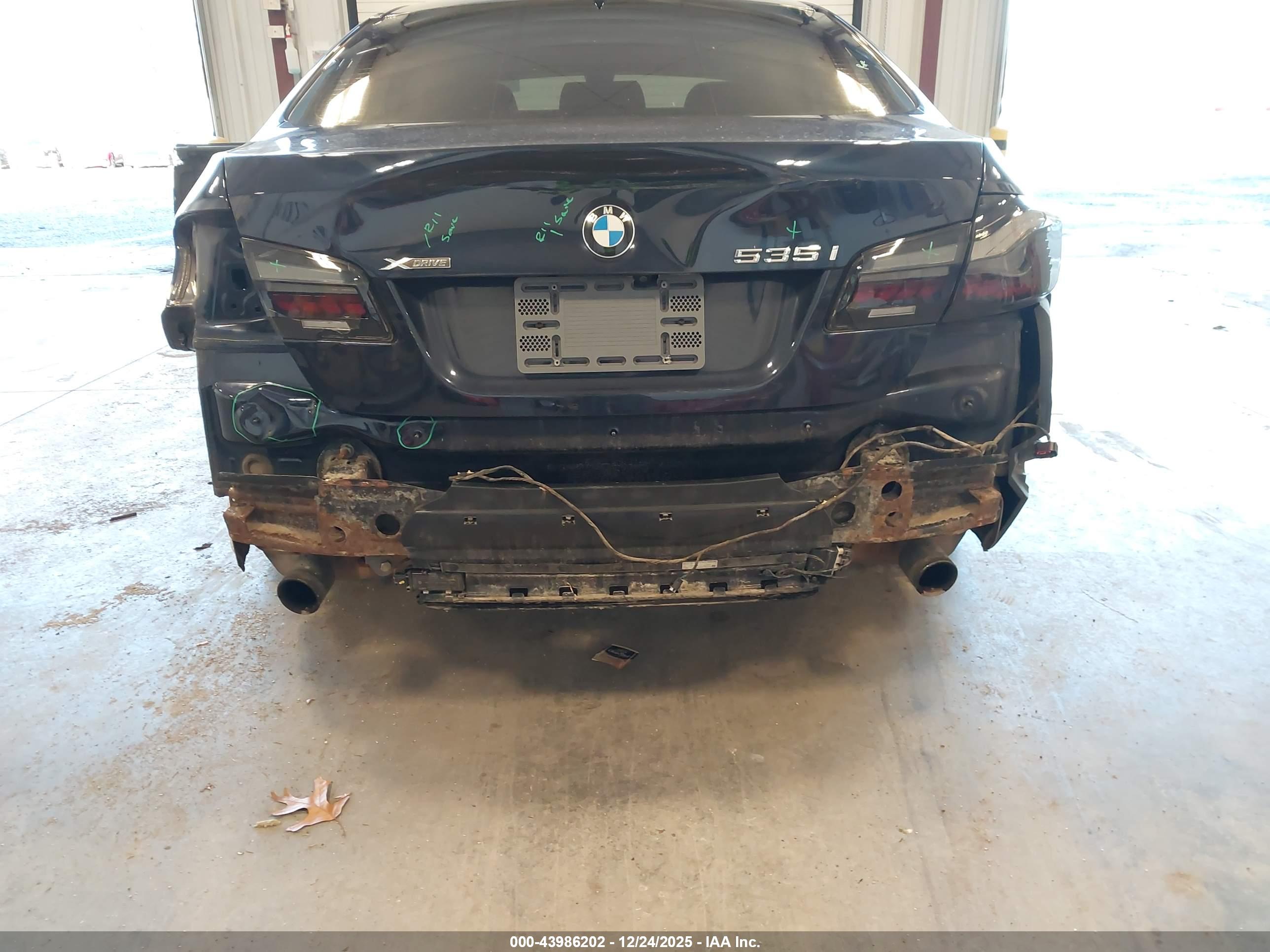 BMW 535I image 6