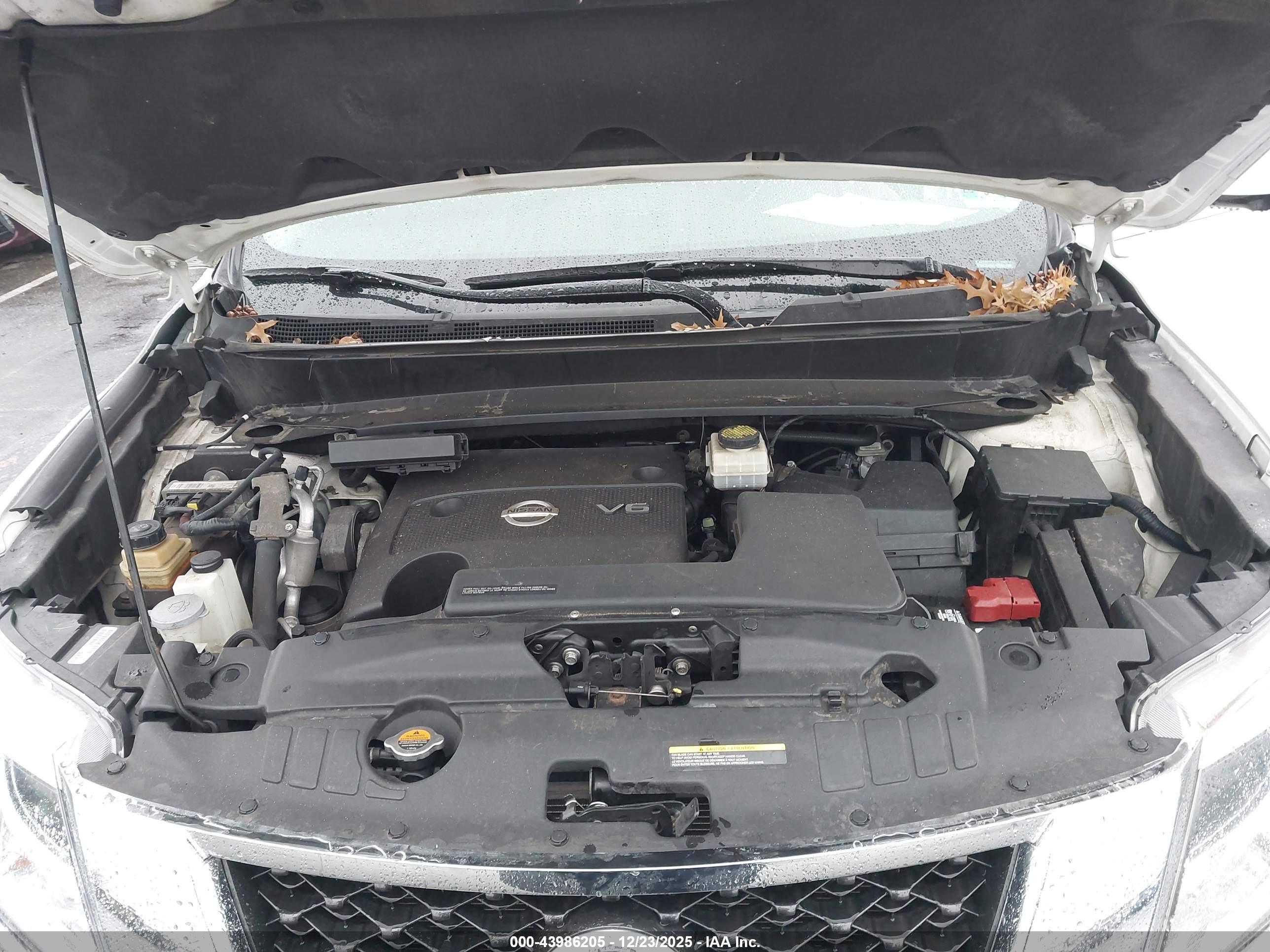 NISSAN PATHFINDER image 10
