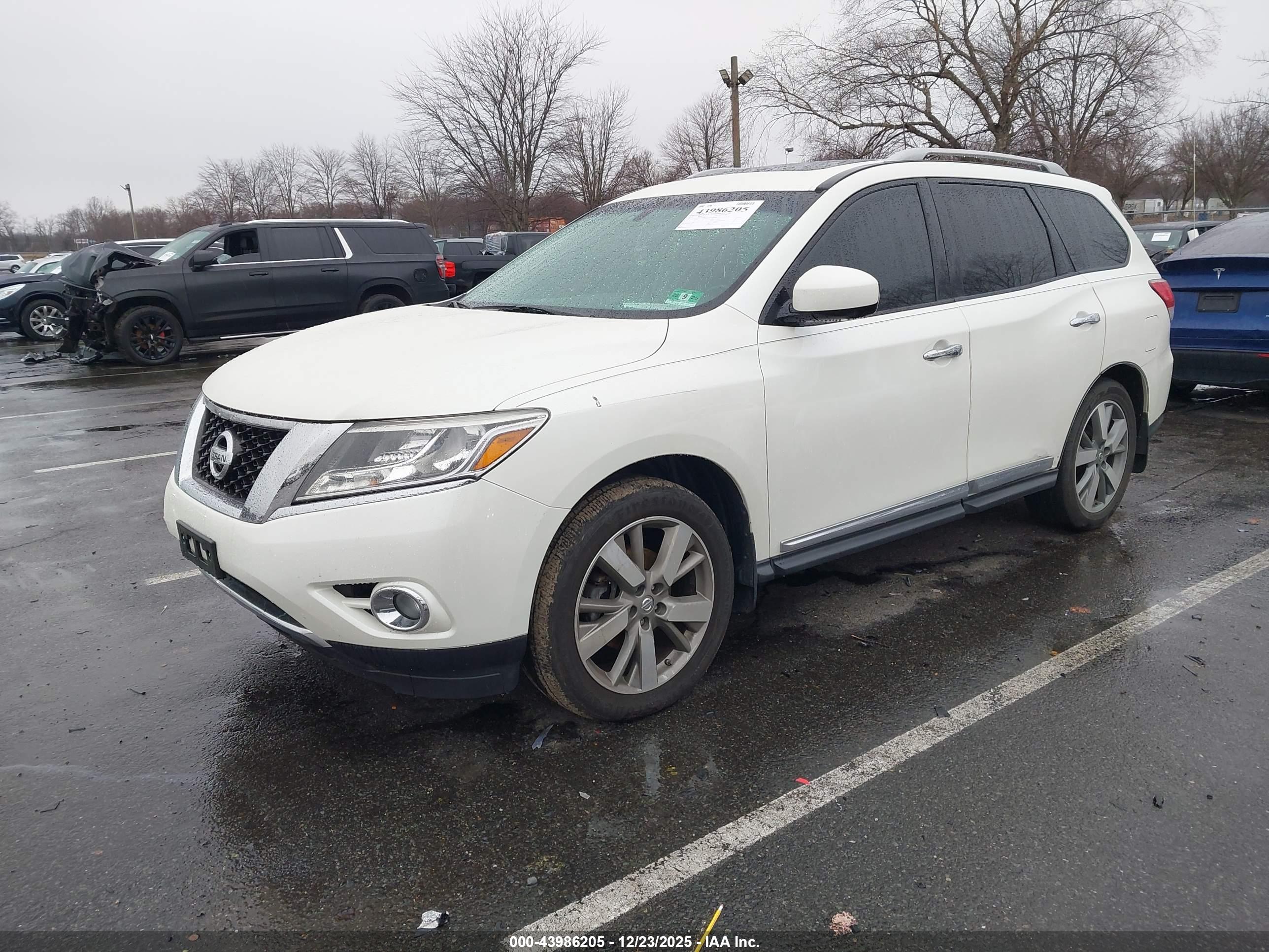 NISSAN PATHFINDER image 2