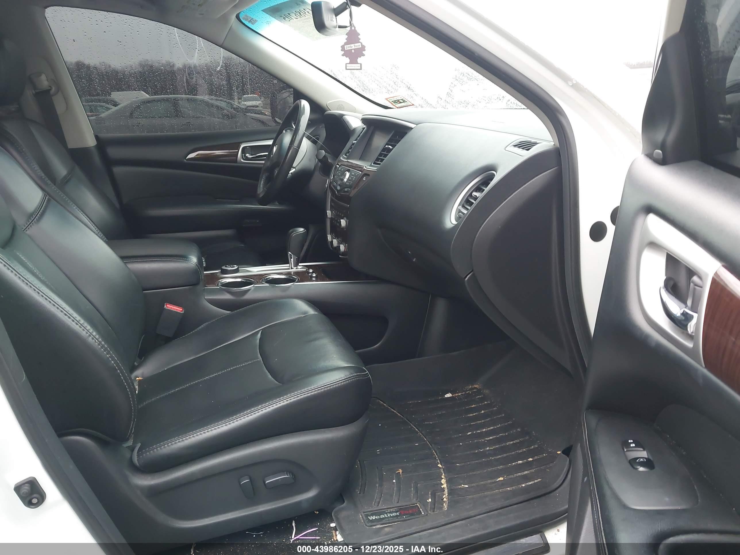 NISSAN PATHFINDER image 5