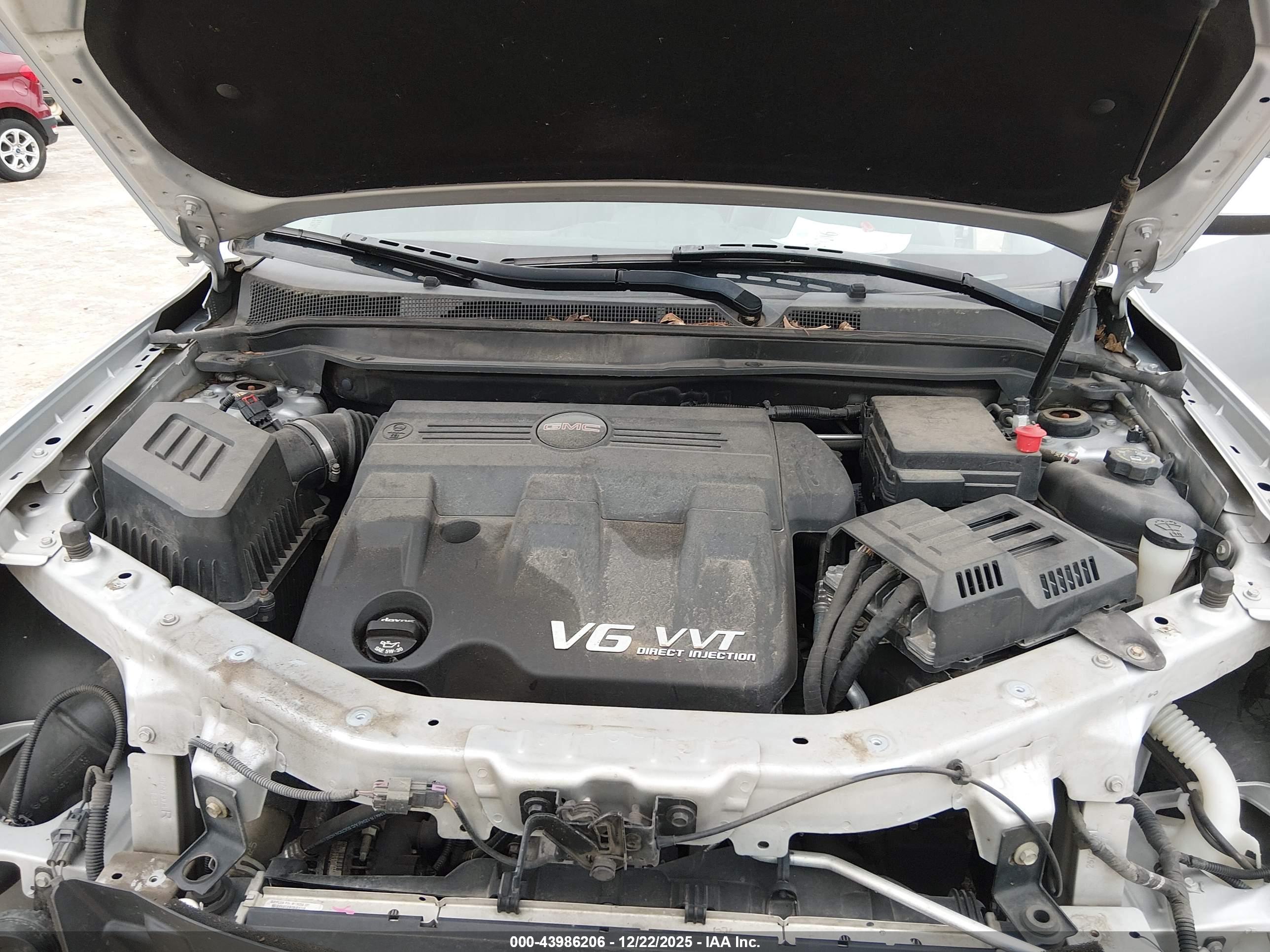 GMC TERRAIN image 10