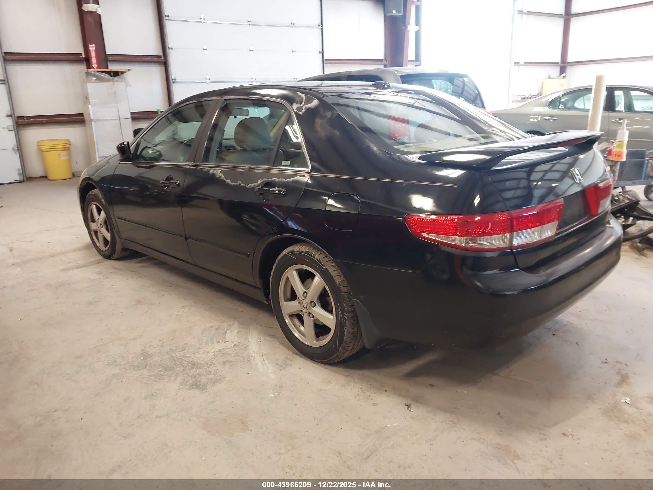 HONDA ACCORD image 3