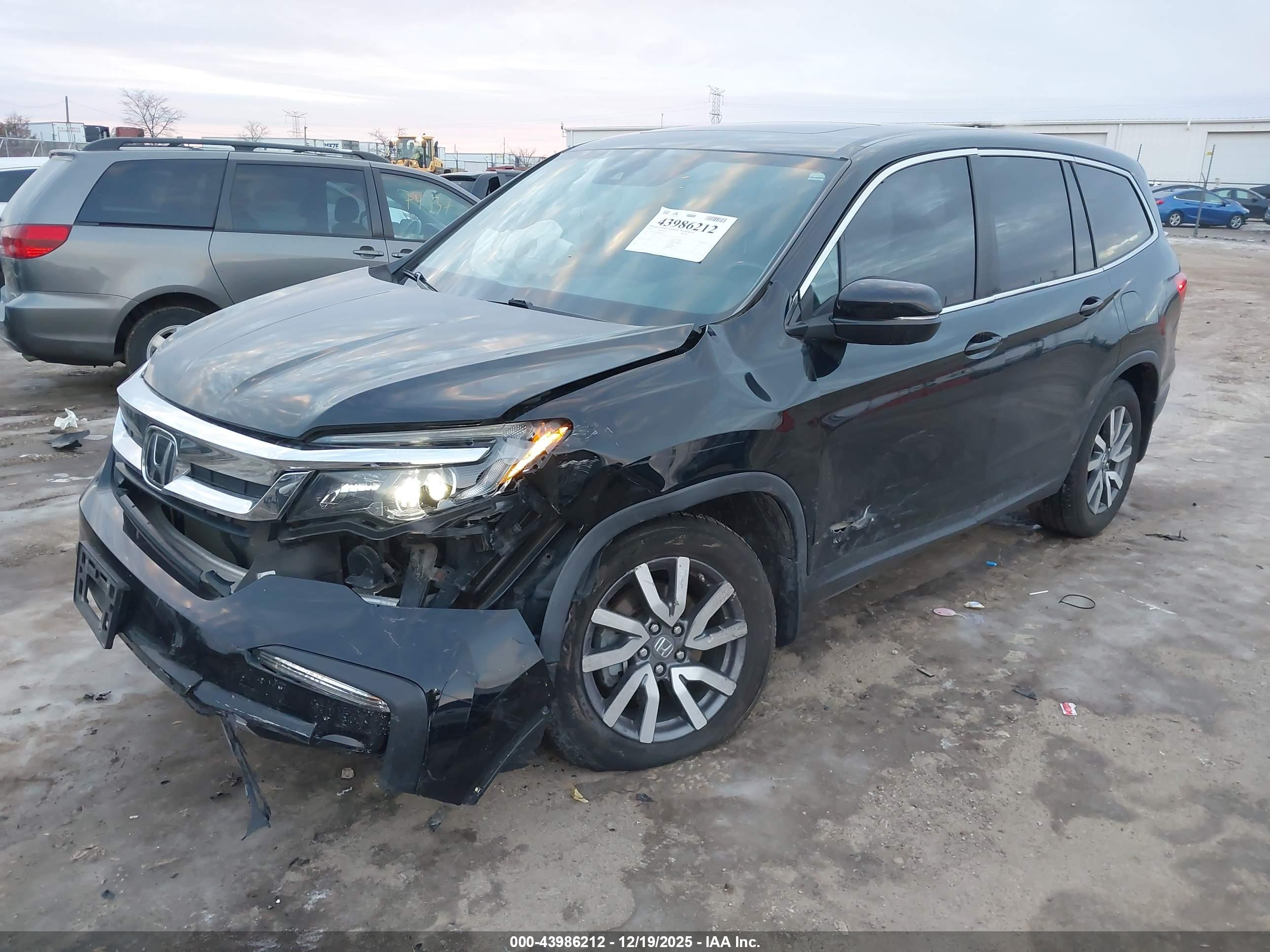 HONDA PILOT image 2