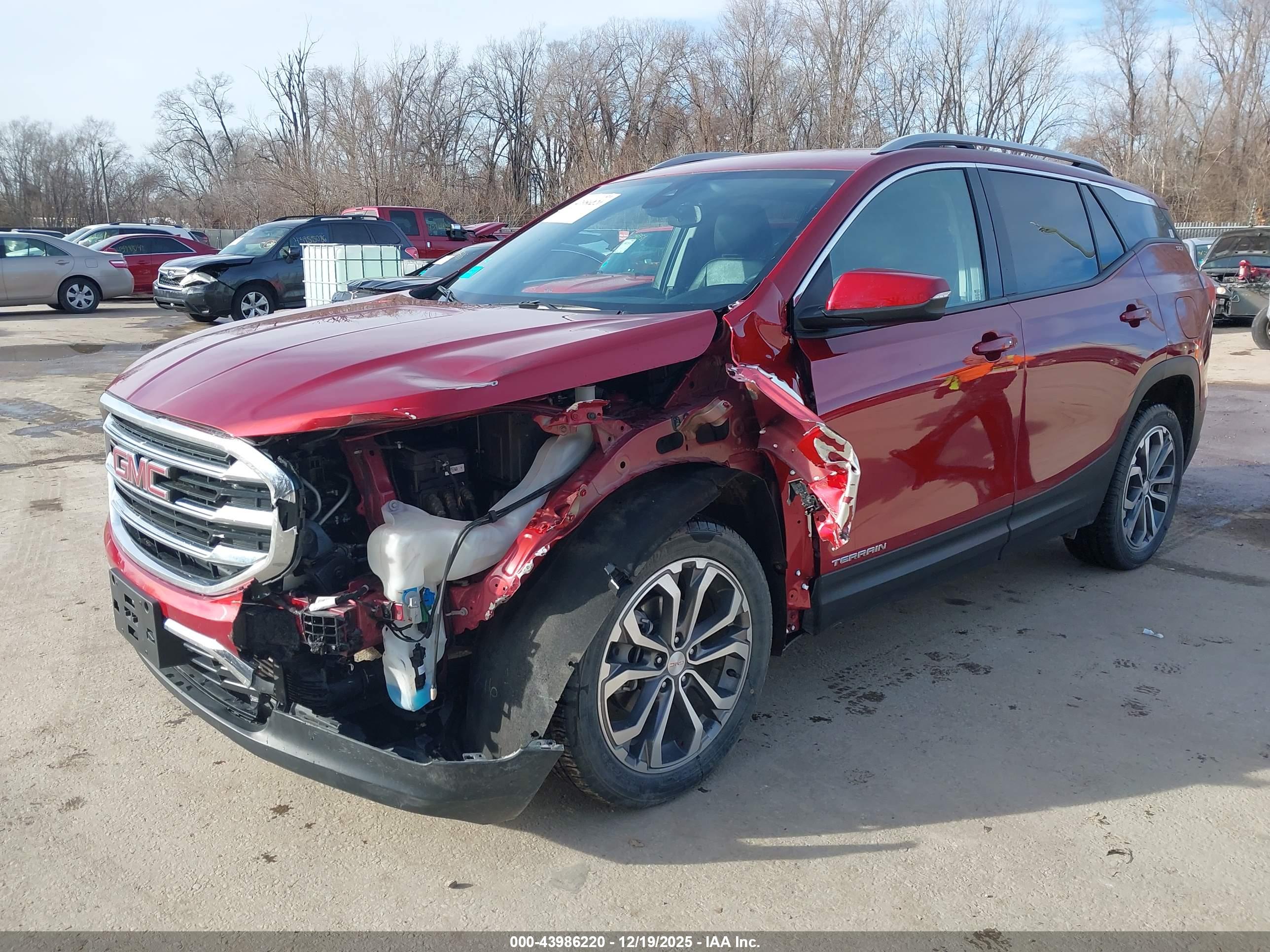 GMC TERRAIN image 2