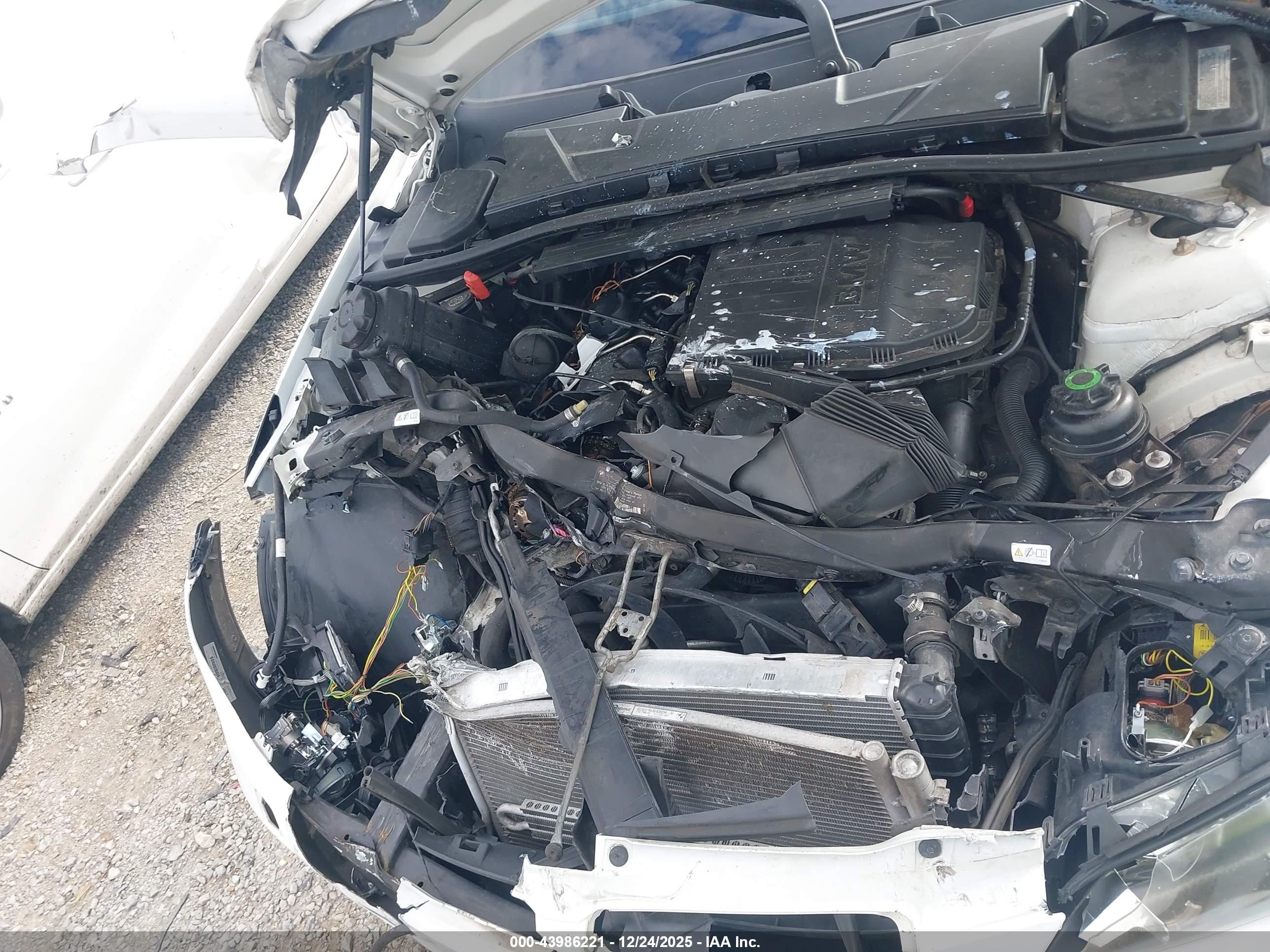 BMW 335I image 10