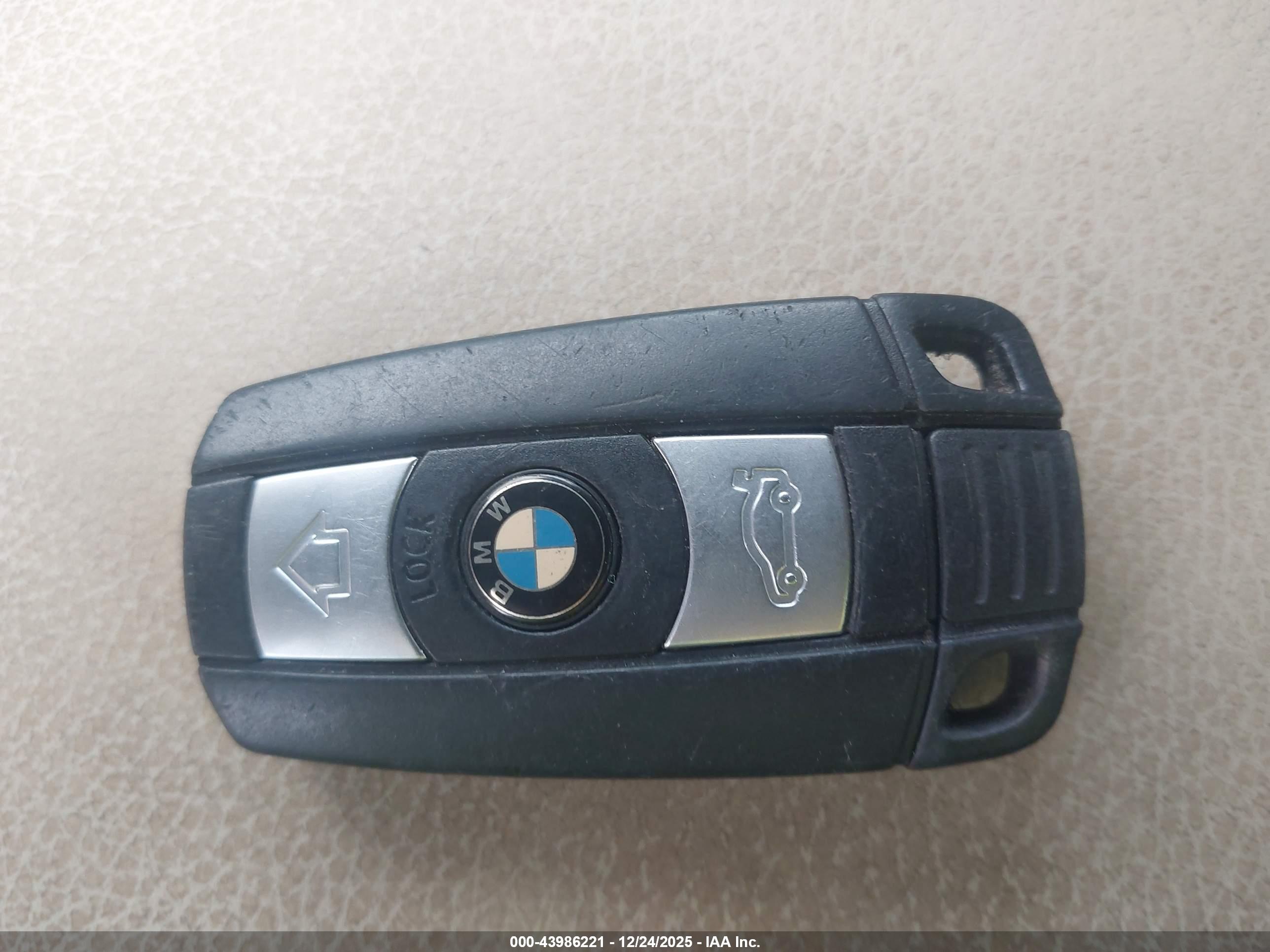 BMW 335I image 11