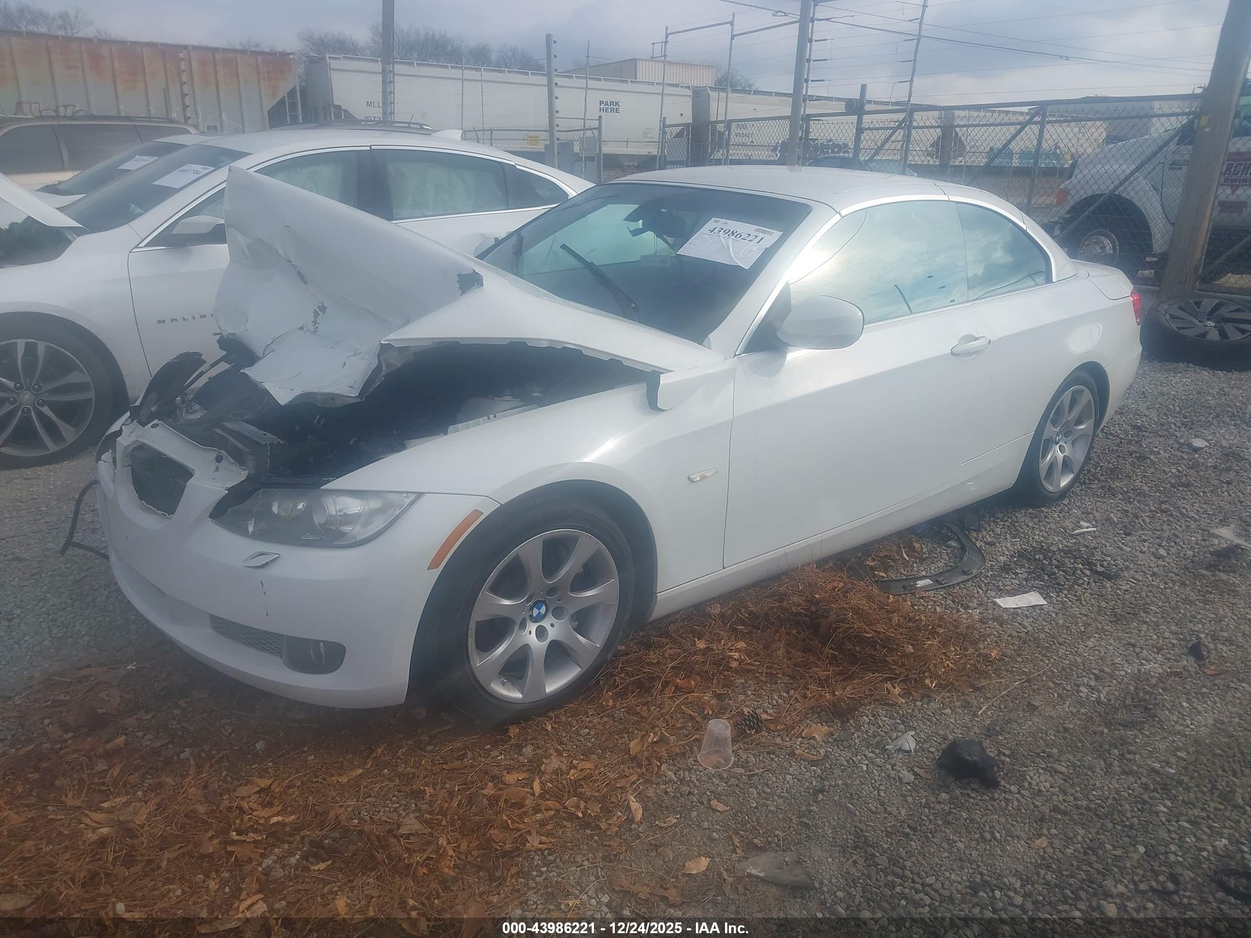 BMW 335I image 2