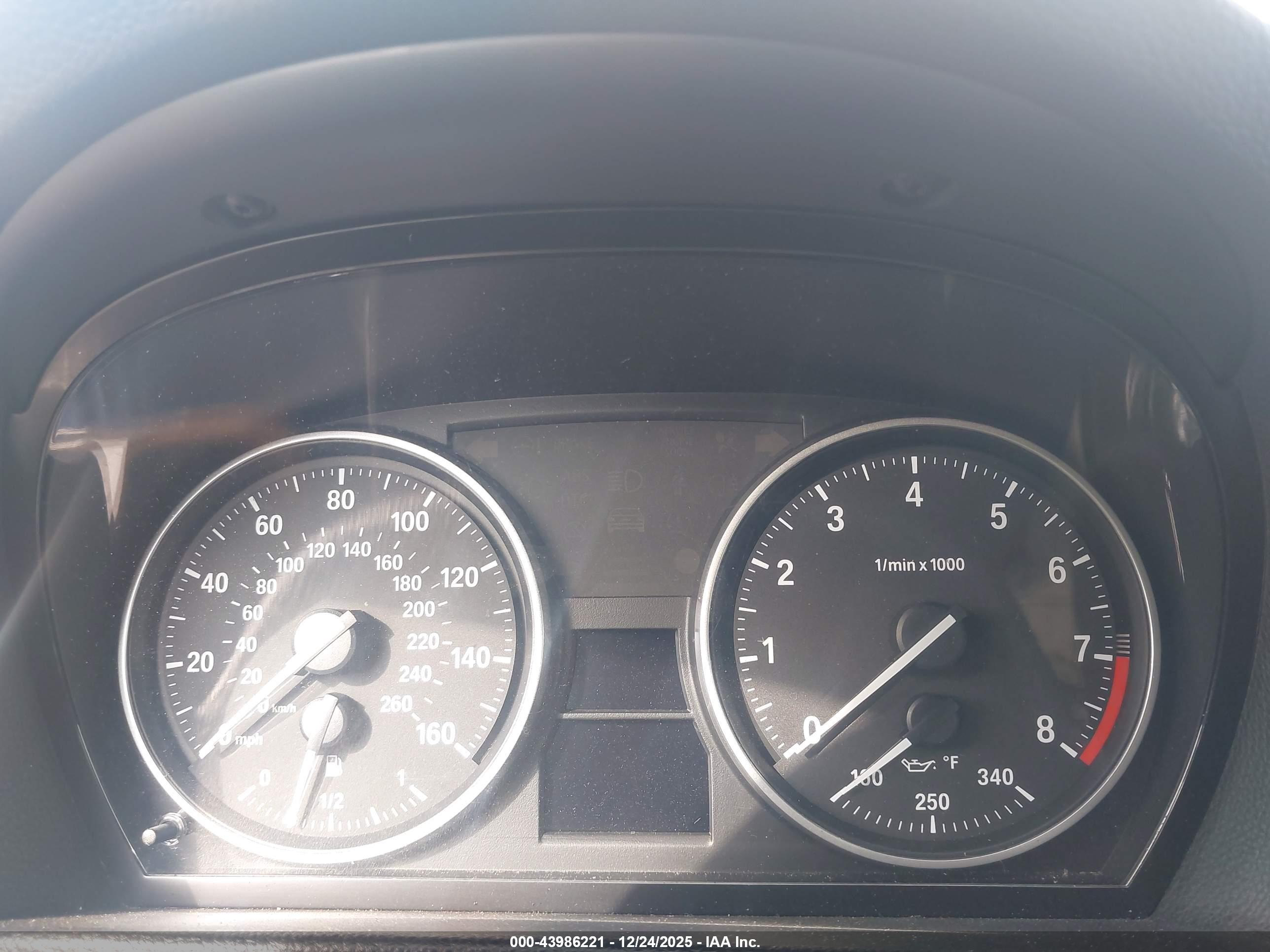 BMW 335I image 7
