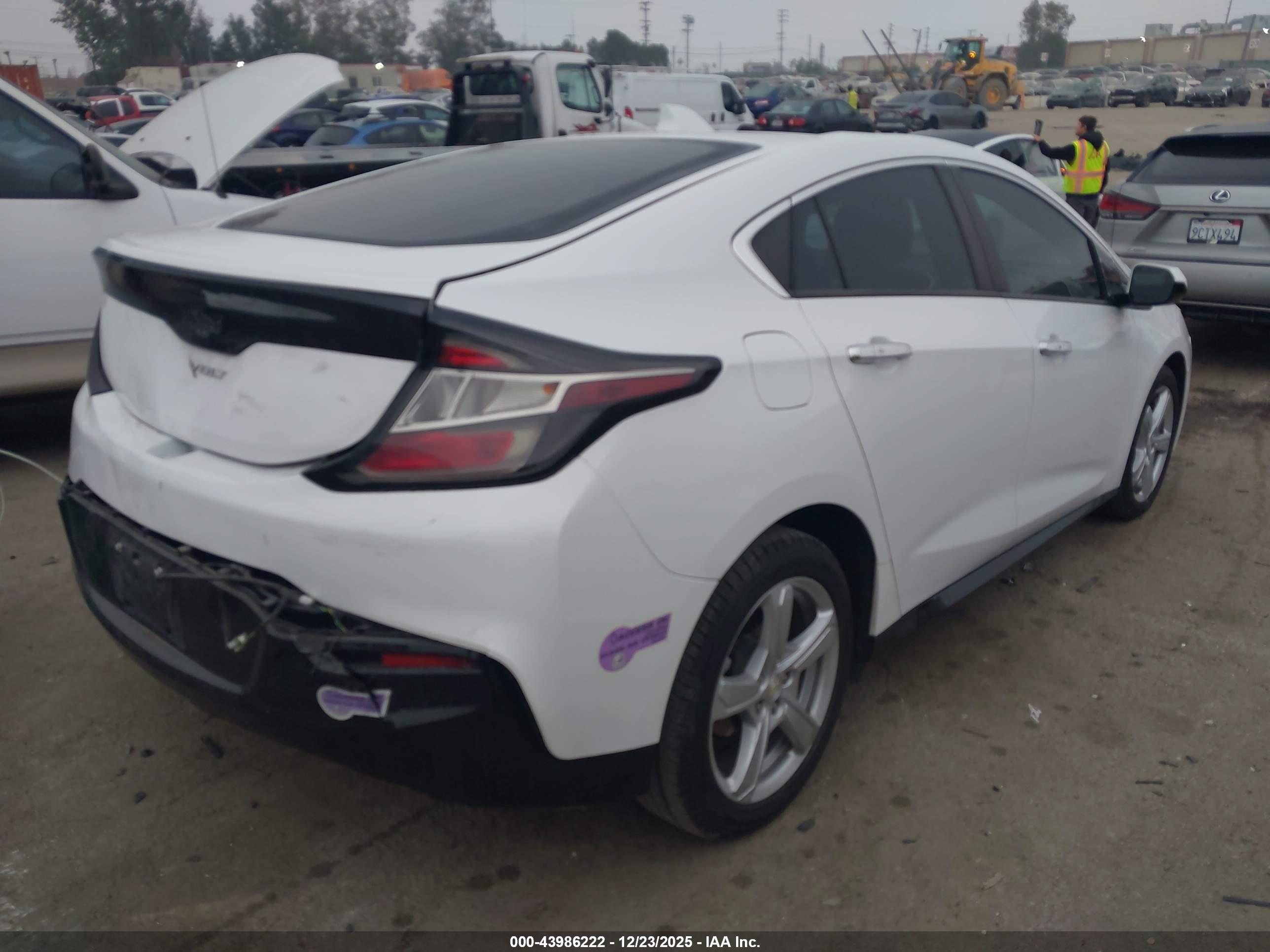CHEVROLET VOLT image 4