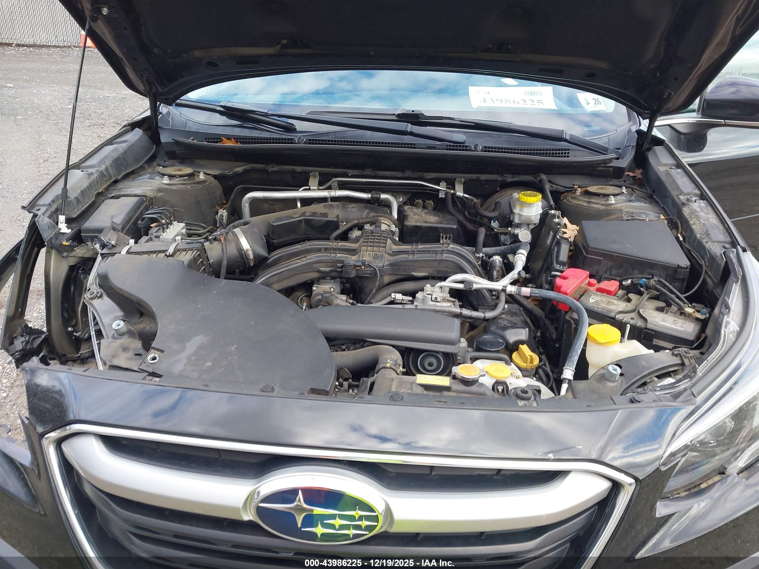 SUBARU OUTBACK image 10