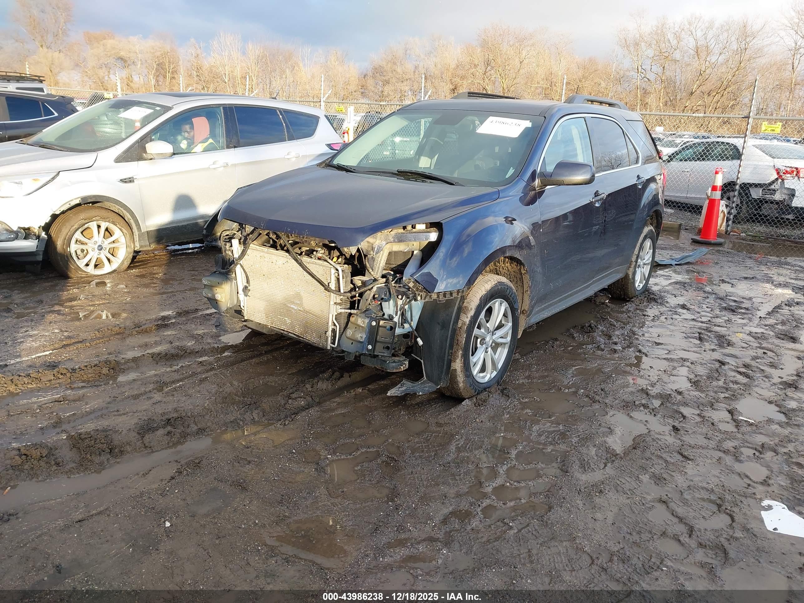 CHEVROLET EQUINOX image 2