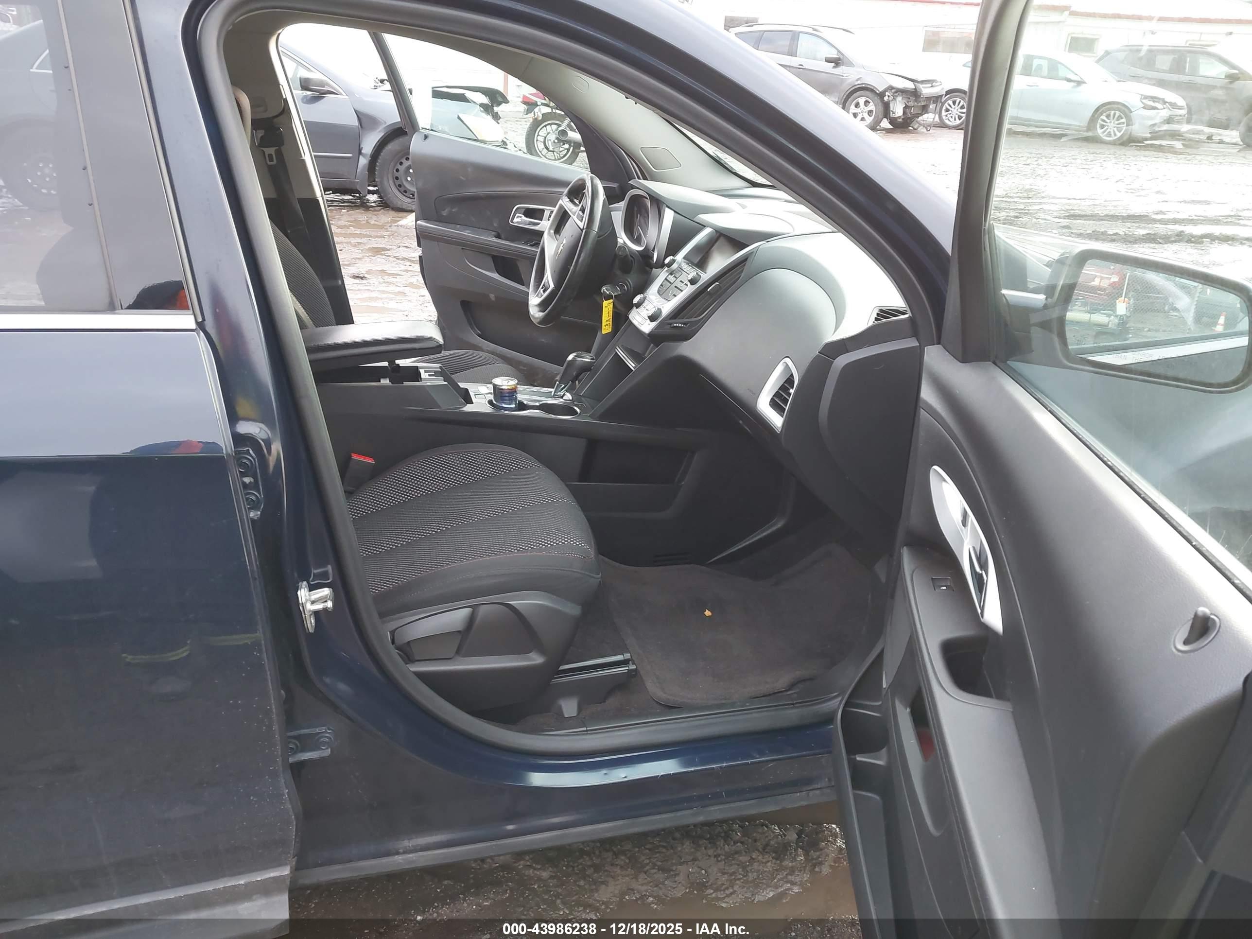 CHEVROLET EQUINOX image 5