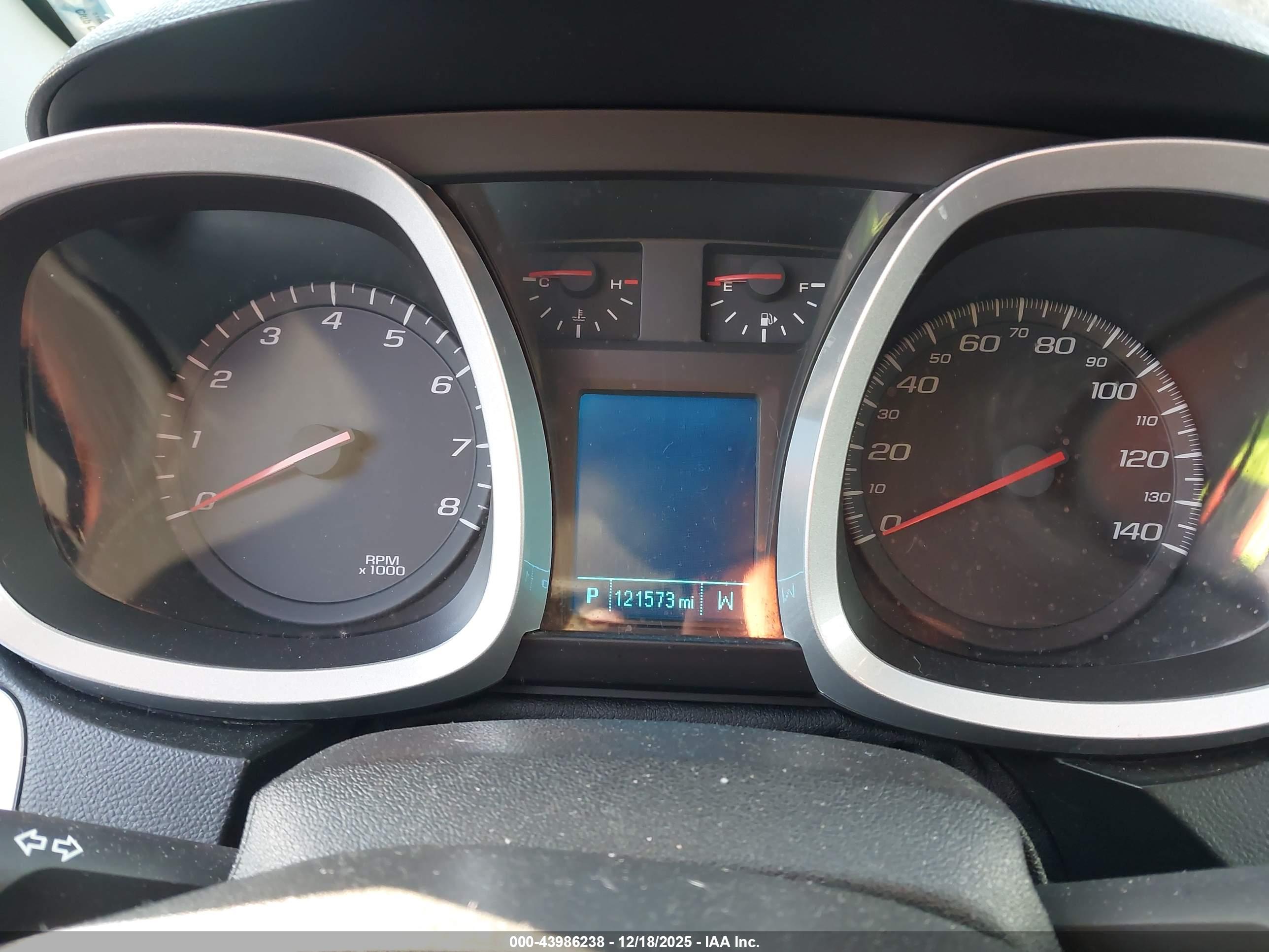 CHEVROLET EQUINOX image 7