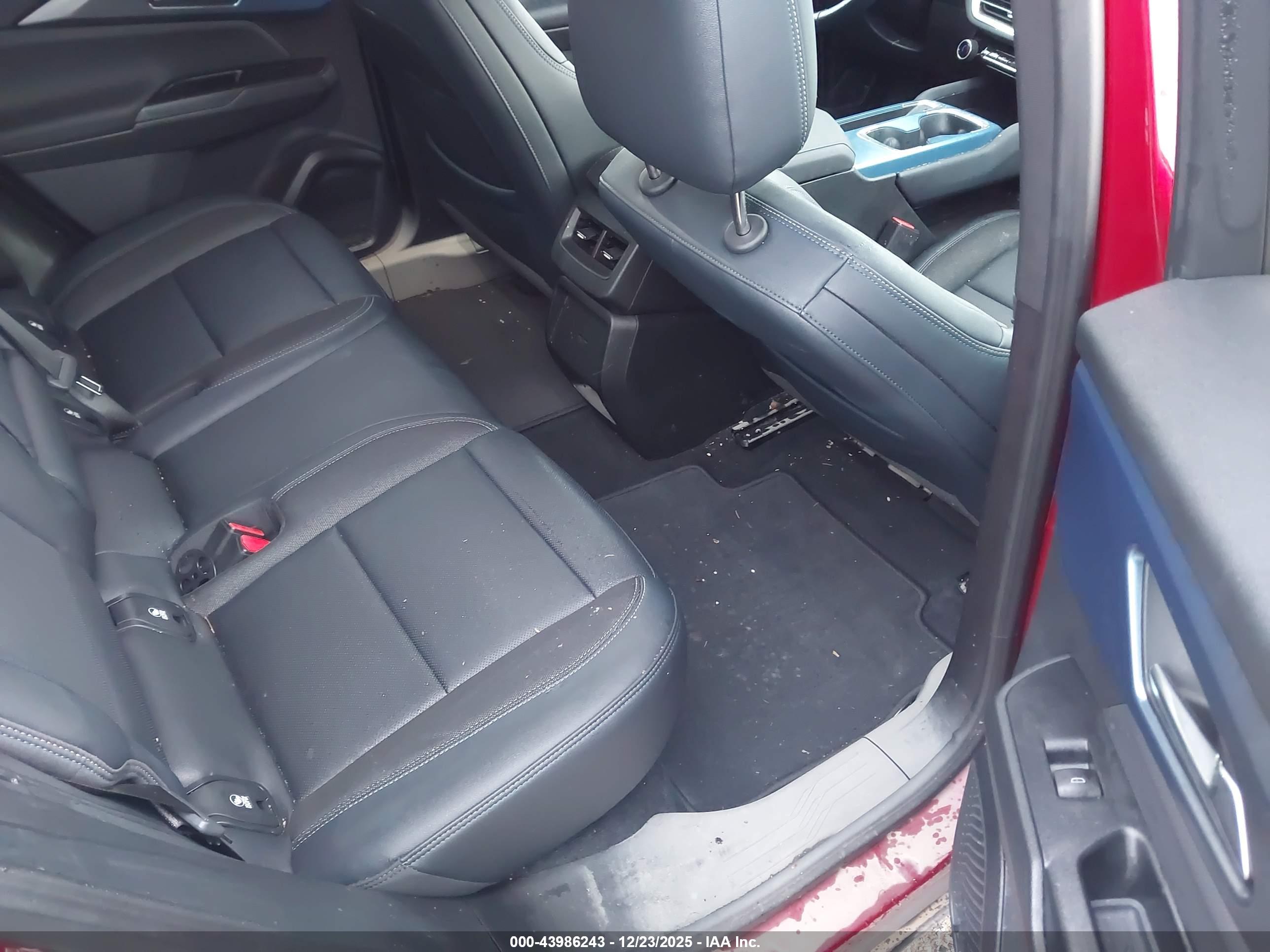 CHEVROLET EQUINOX image 8
