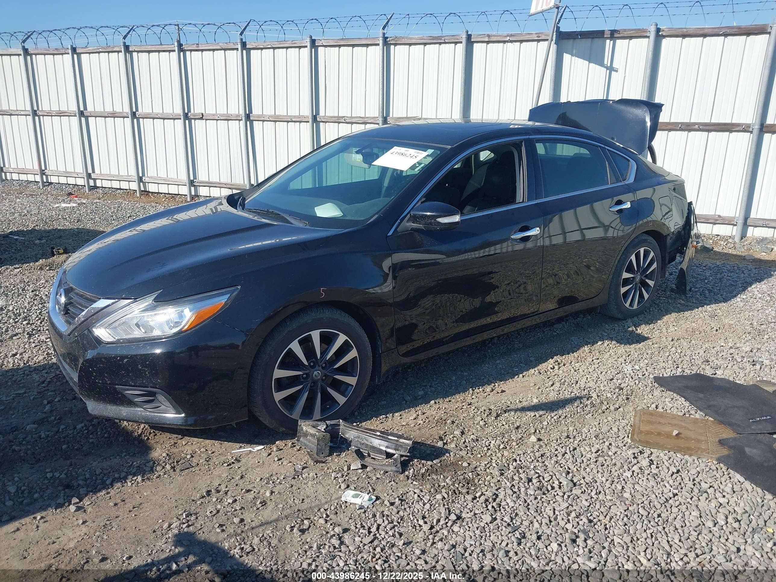 NISSAN ALTIMA image 2