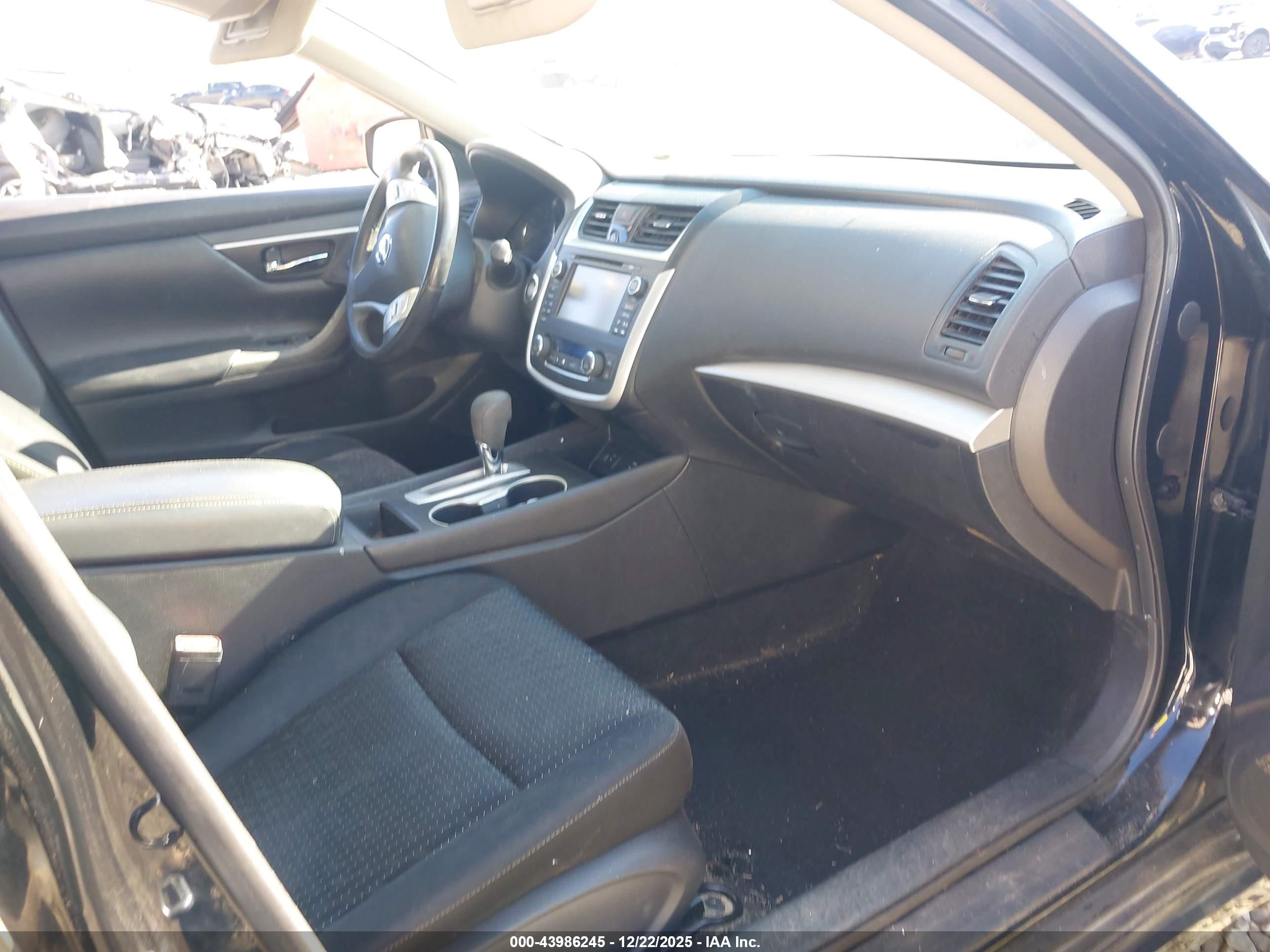NISSAN ALTIMA image 5