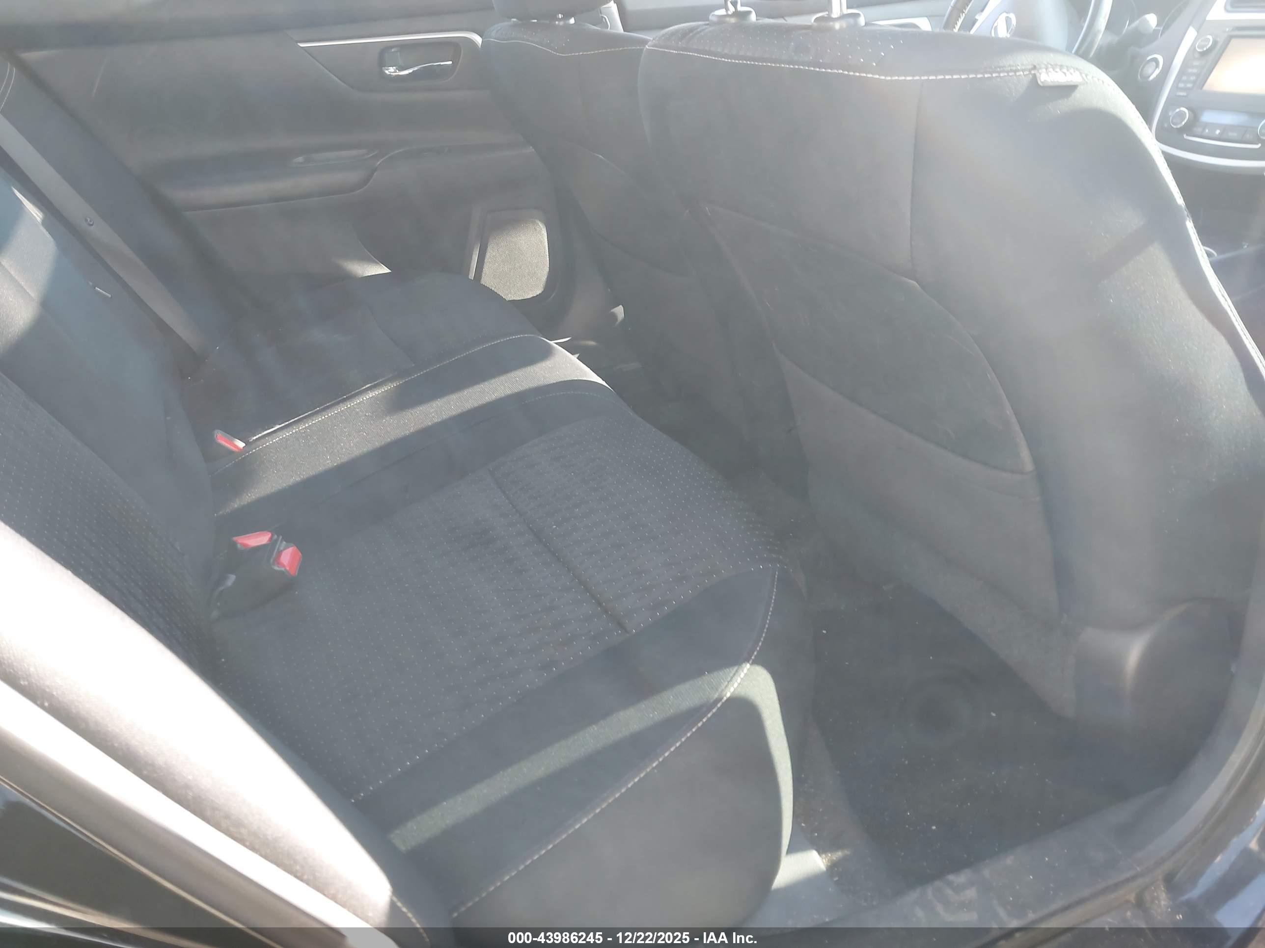 NISSAN ALTIMA image 8