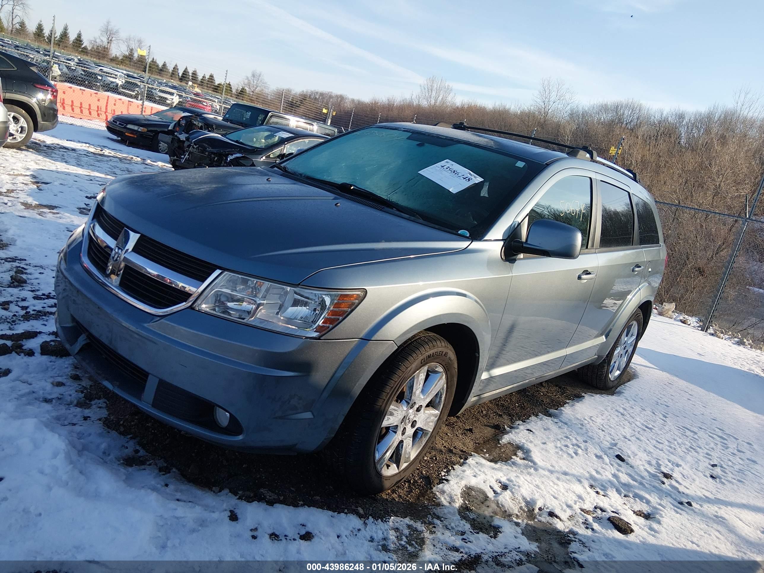 DODGE JOURNEY image 2