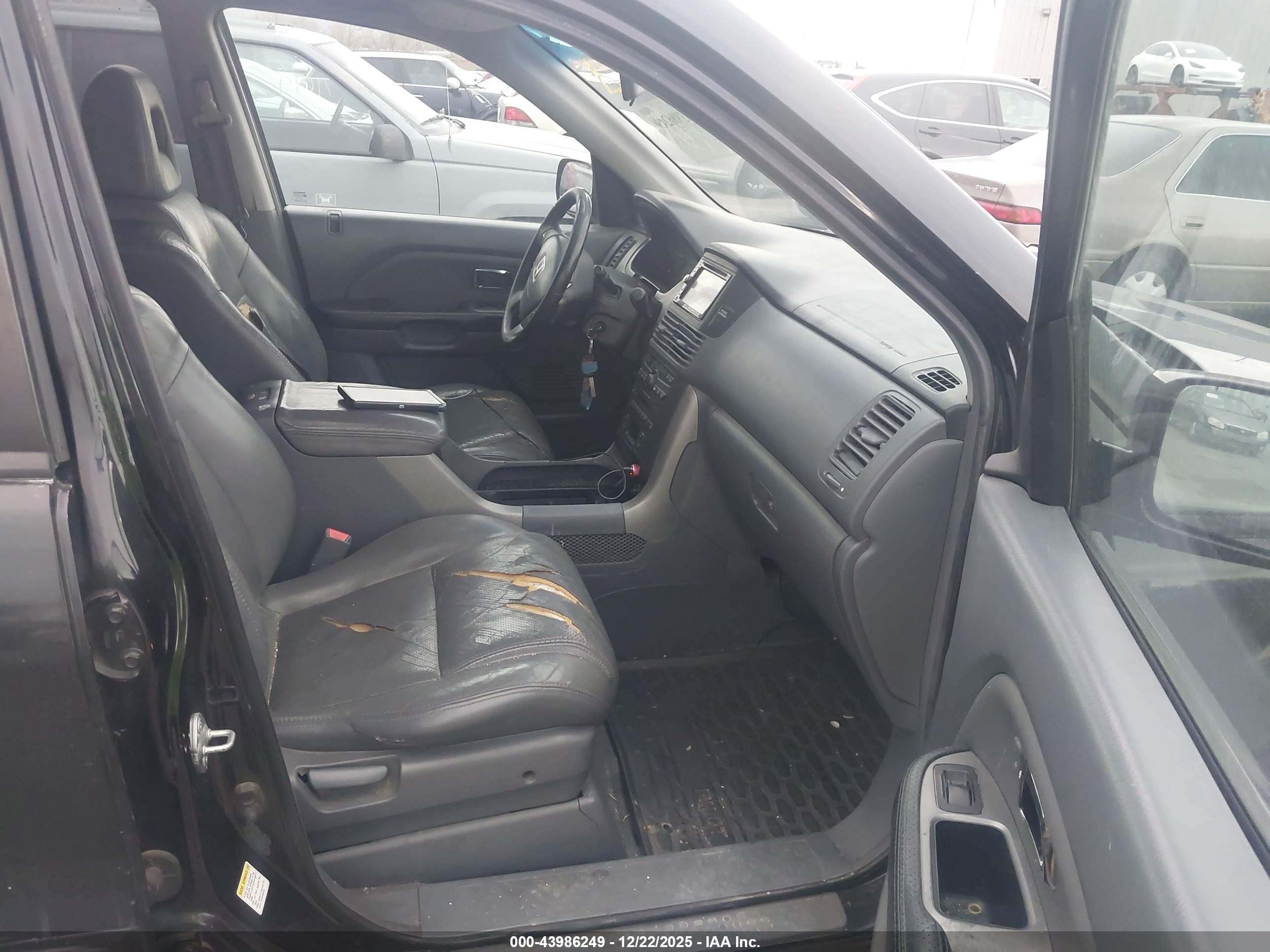 HONDA PILOT image 5