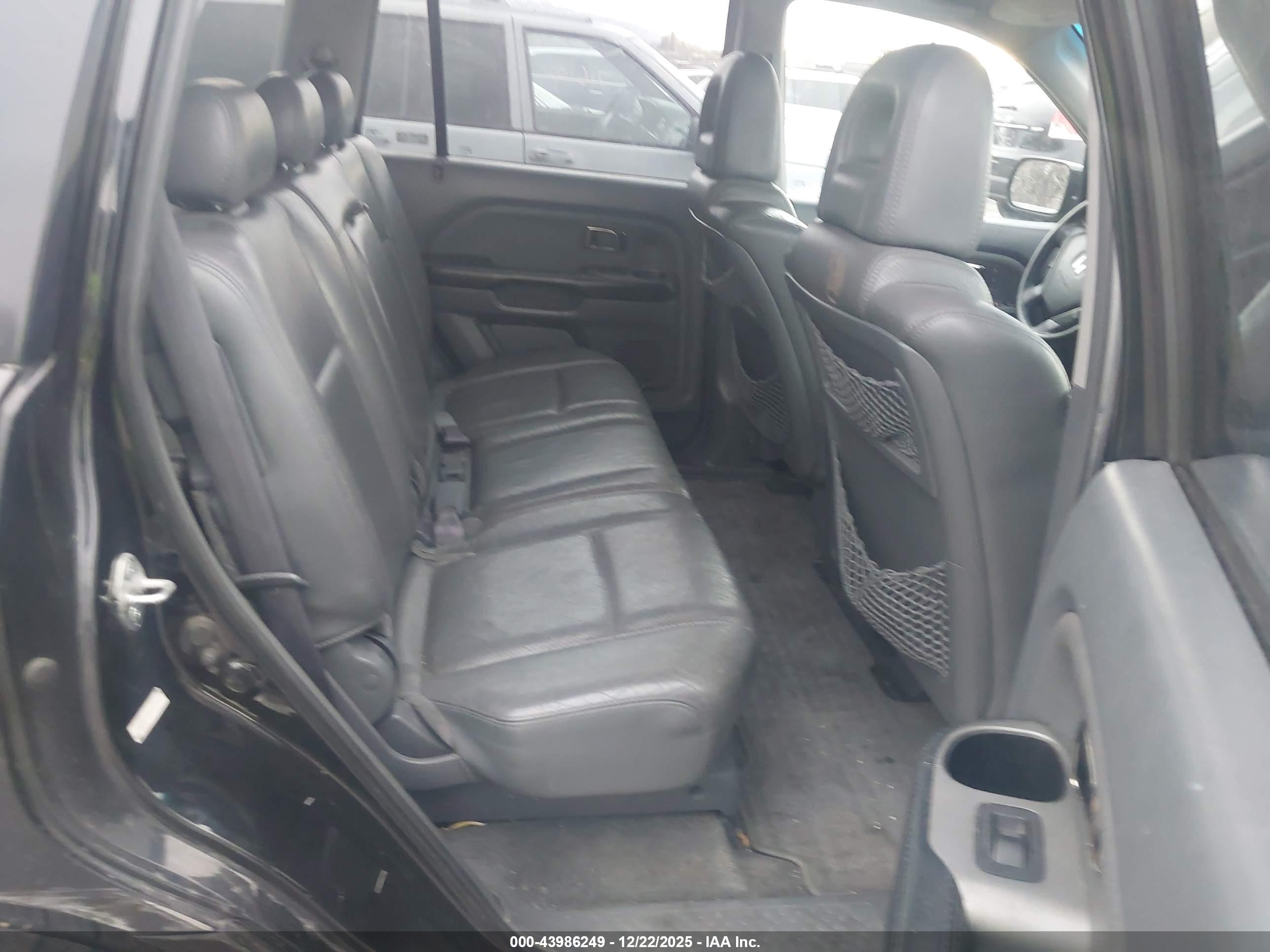 HONDA PILOT image 8