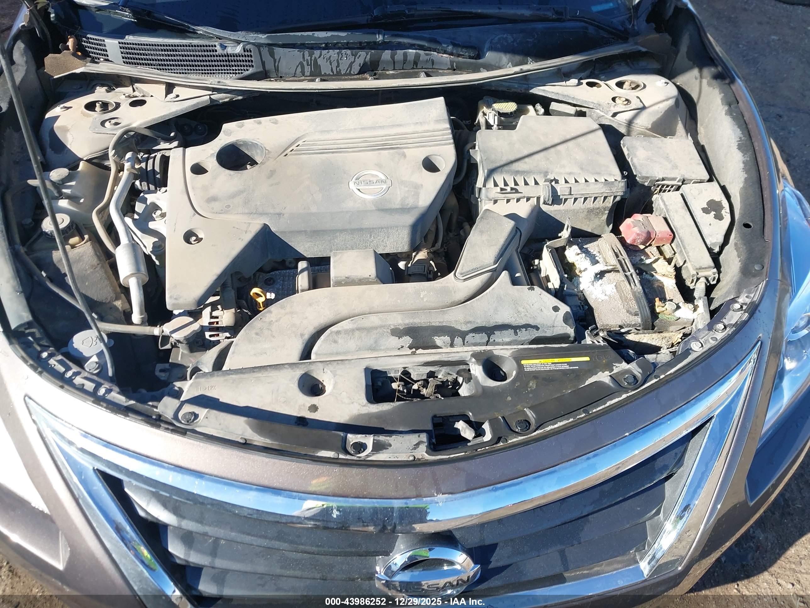 NISSAN ALTIMA image 10