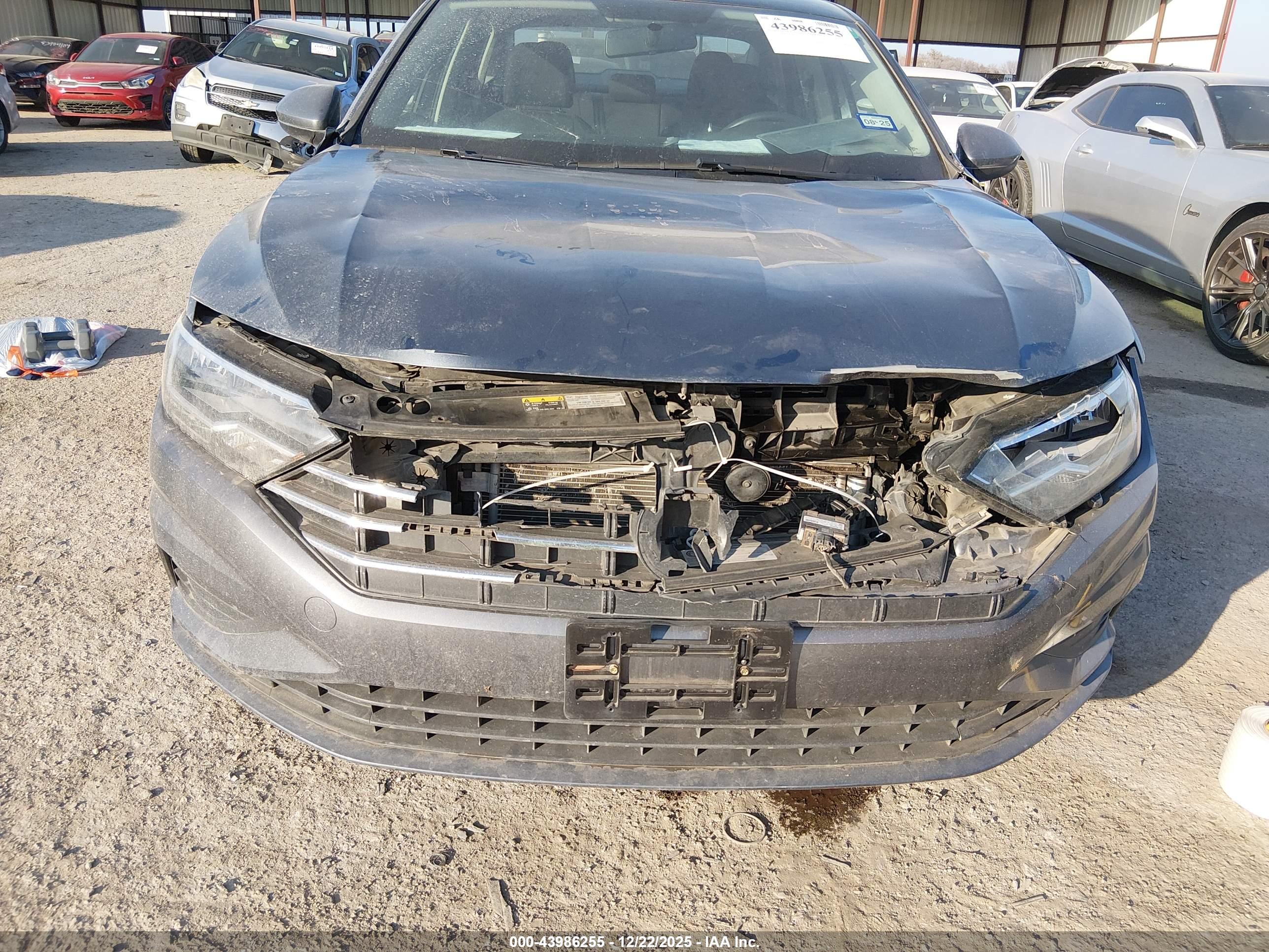 VOLKSWAGEN JETTA image 6