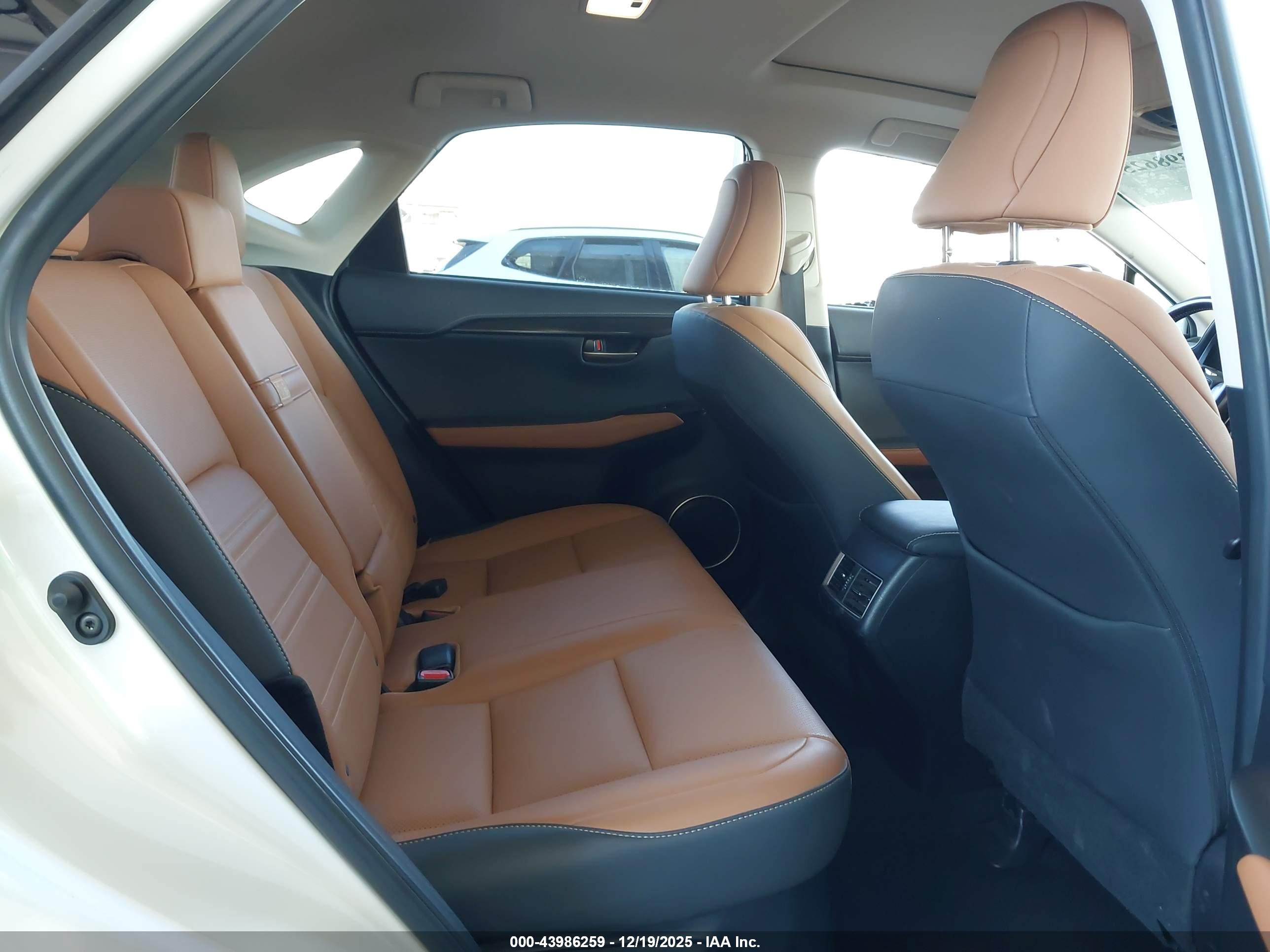 LEXUS NX image 8