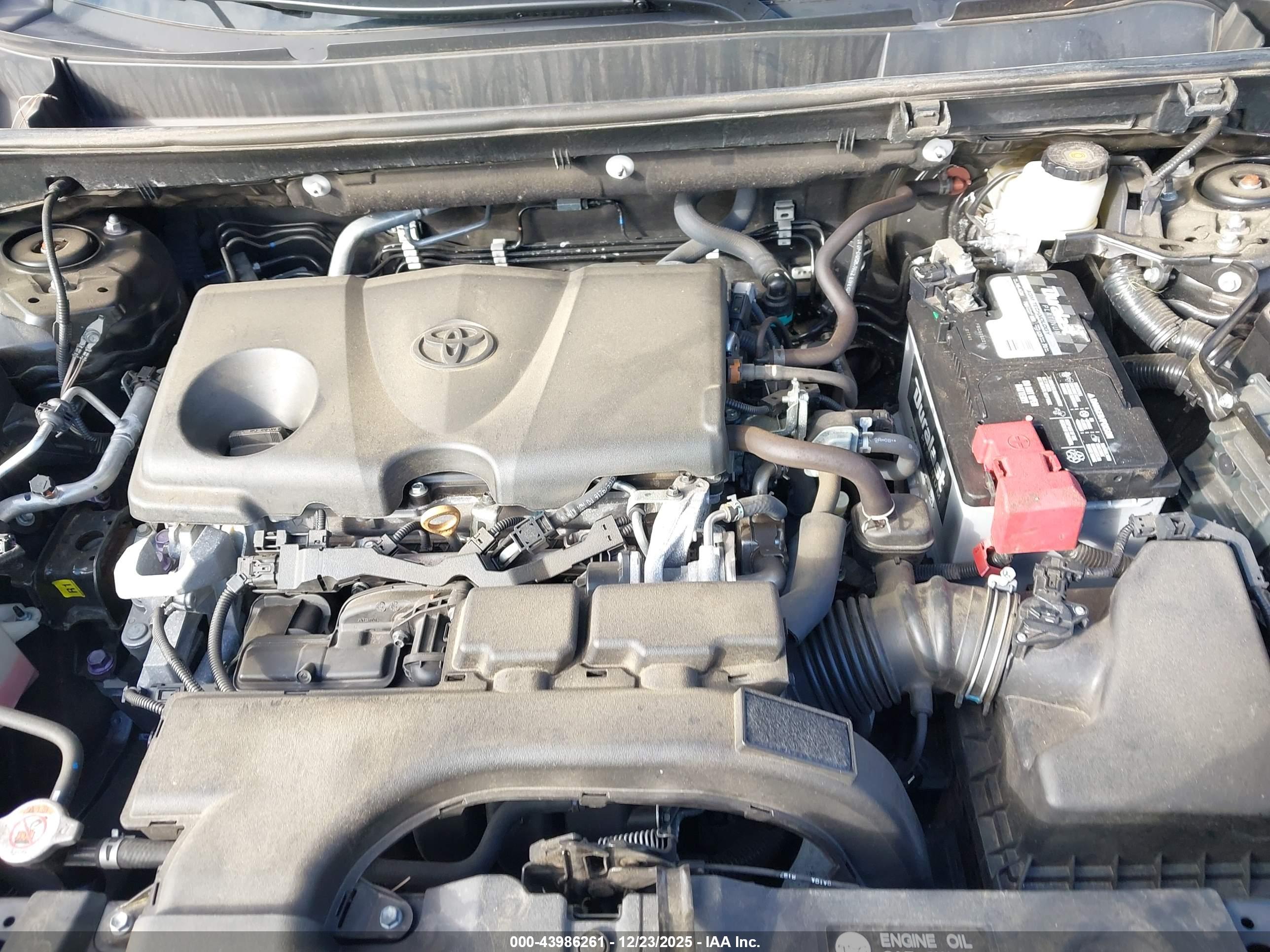TOYOTA RAV4 image 10