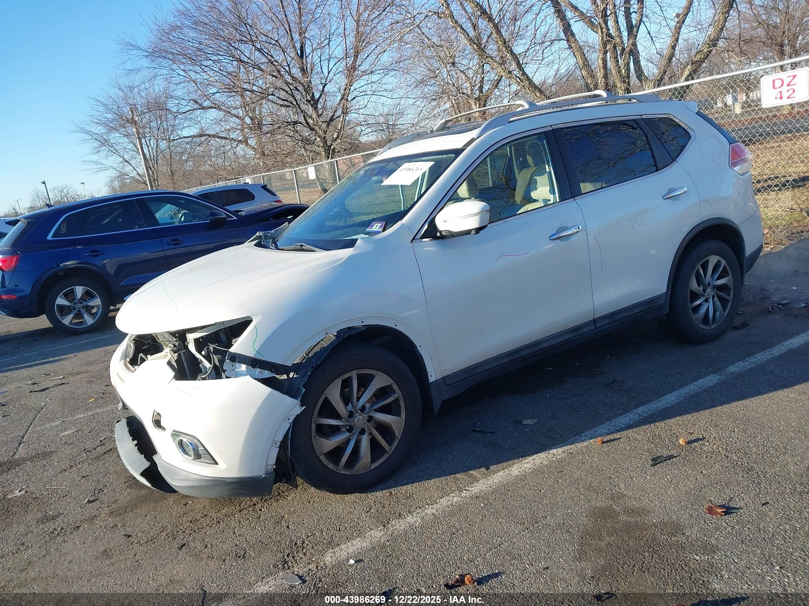 NISSAN ROGUE image 2