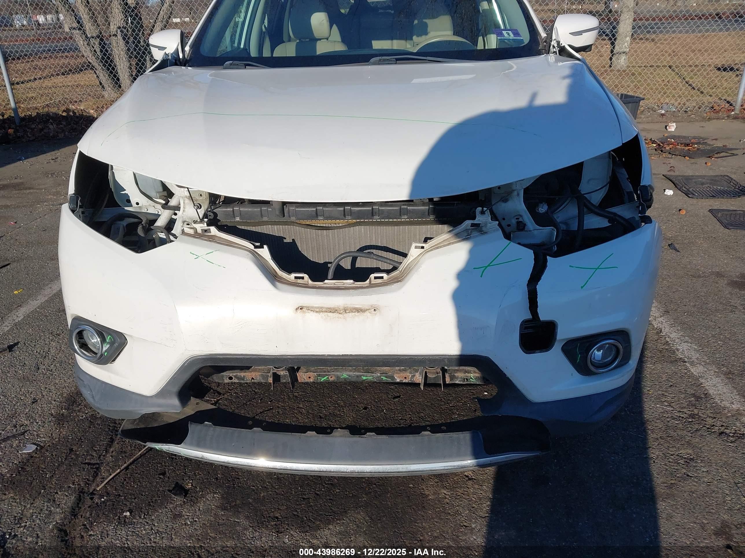 NISSAN ROGUE image 6